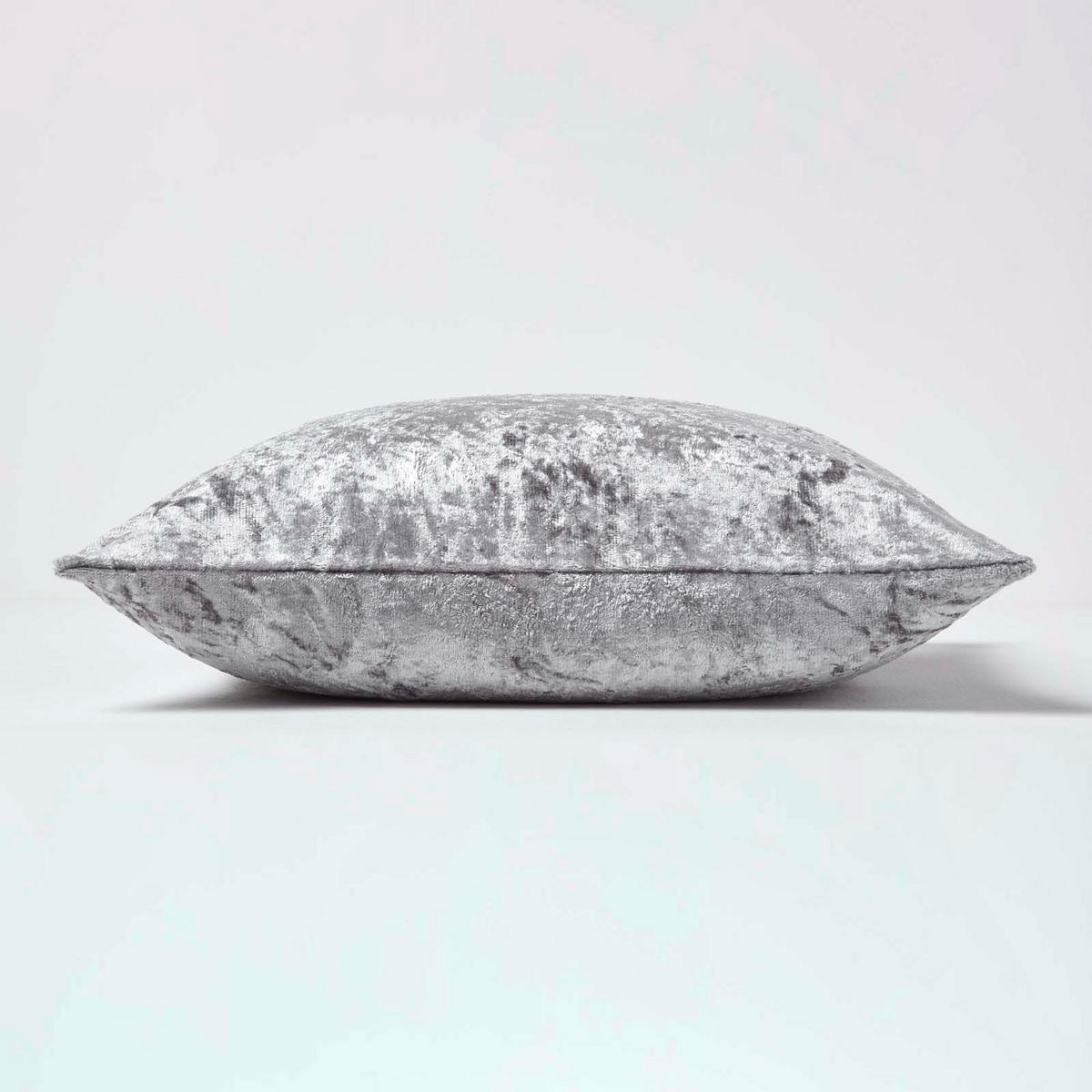 KISSENHÜLLE Pannesamt silber 60/60 cm - Silberfarben, Textil (60/60cm) - Homescapes