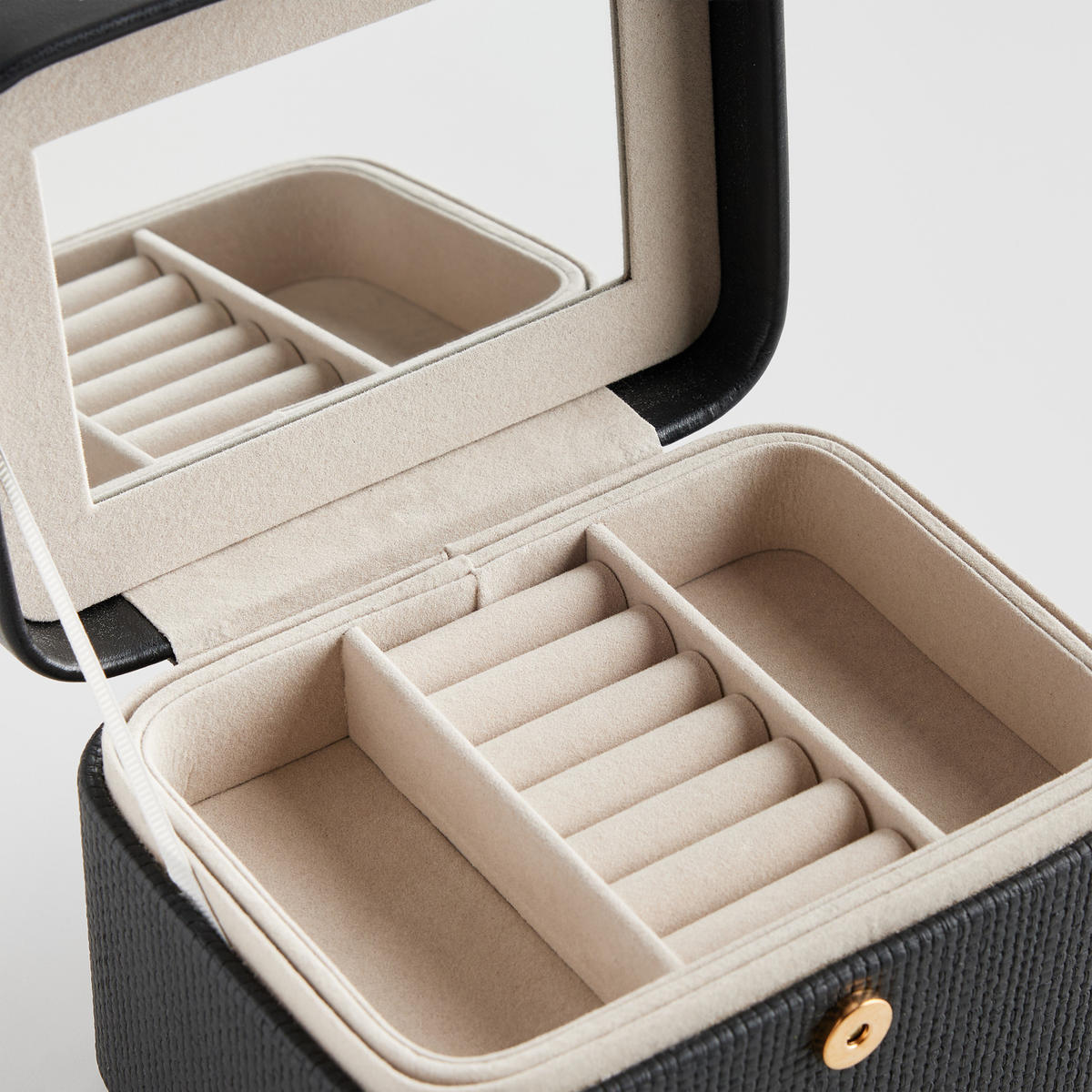 SCHMUCKKÄSTCHEN Bertie - Schwarz, Kunststoff (17/10.5/12.5cm) - home&you