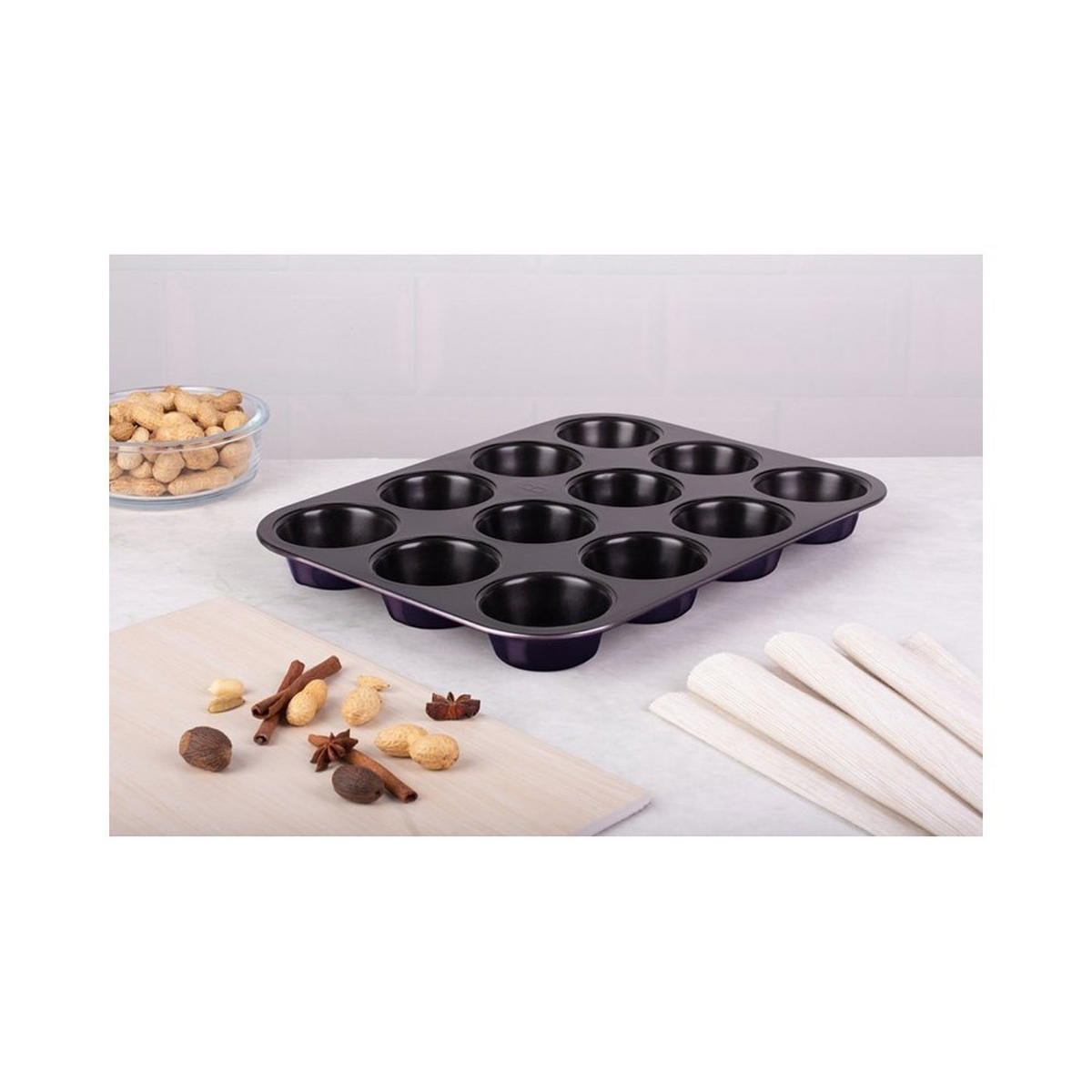 BACKFORM für 12 Muffins 44886 - Violett, Metall (26.5/3/35cm) - Berlinger Haus