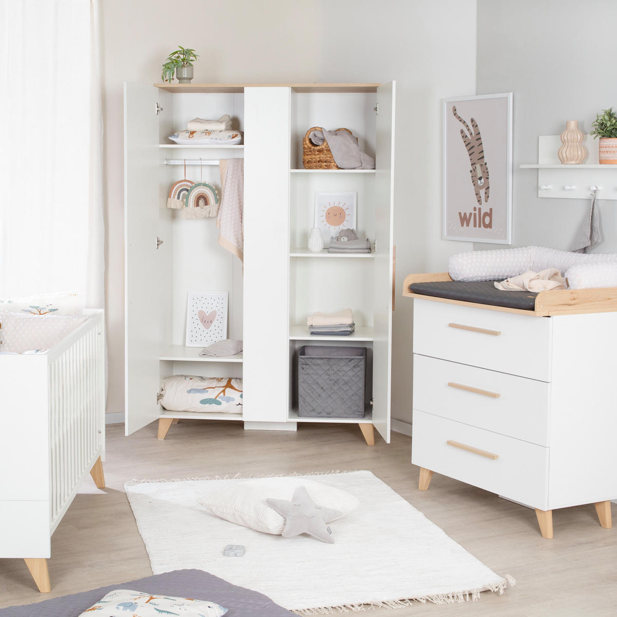 KINDERKLEIDERSCHRANK Leon-2,5 türig - Weiß, Holz (119/190/52cm) - Roba