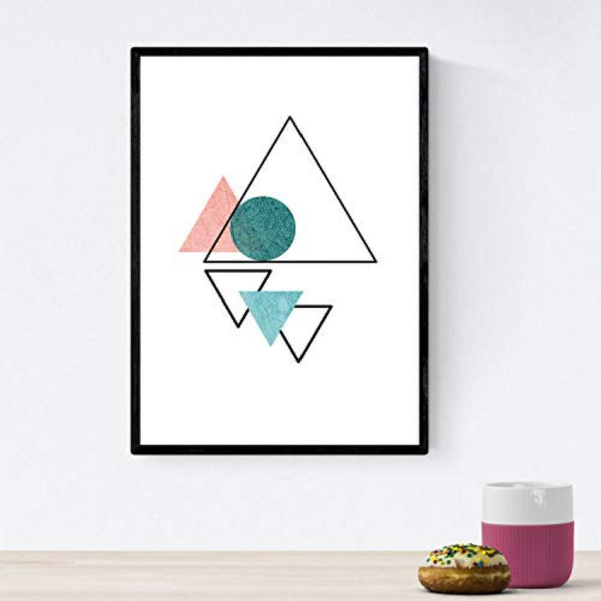 POSTER Set mit 4 Geometrische Nordischer Dreiecken im Pastelltönen A4 Schwarzer Rahmen - Schwarz, Papier (29.7/3cm) - Nacnic