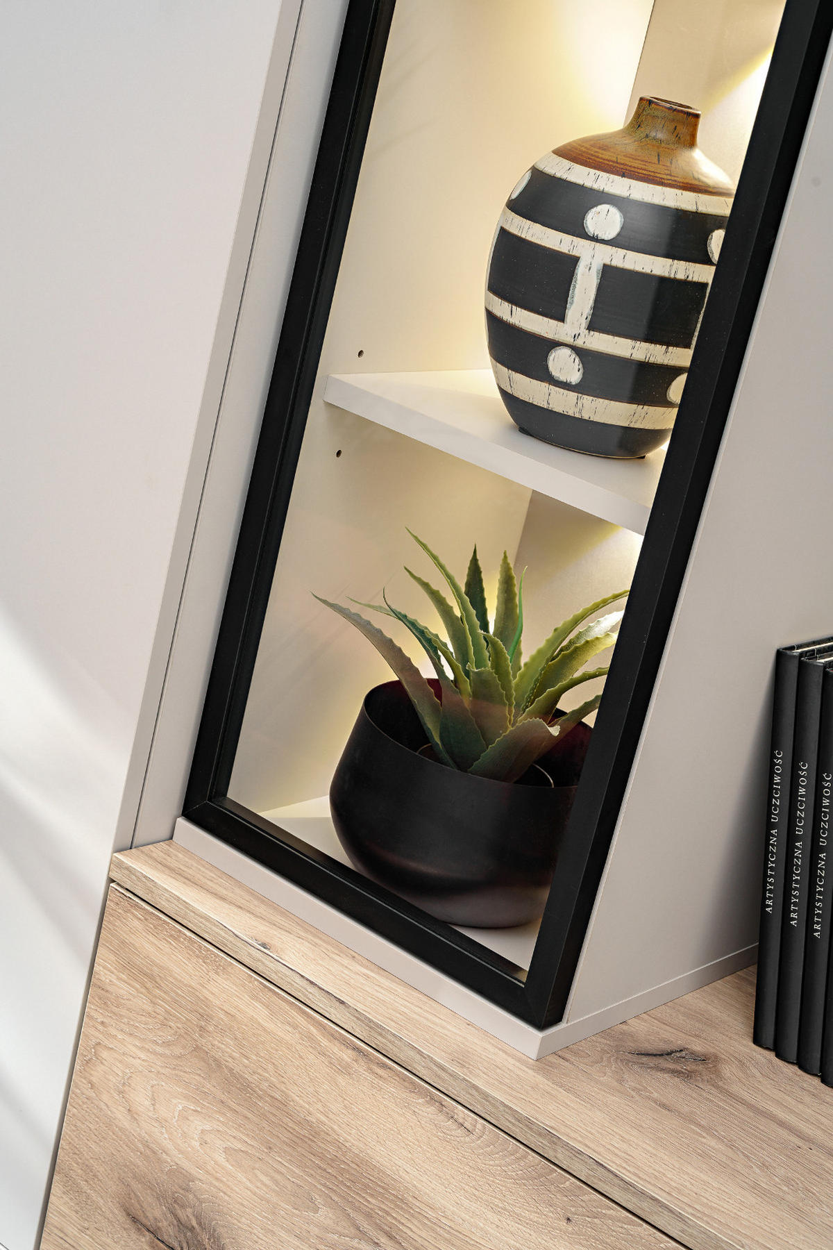 WOHNWAND Eiche, Kaschmir hängend 240 cm, Schrankwand mit Push-to-Open inklusive Beleuchtung - Kaschmir/Eichefarben, Glas/Holzwerkstoff (240/125/35cm) - Furn.Design