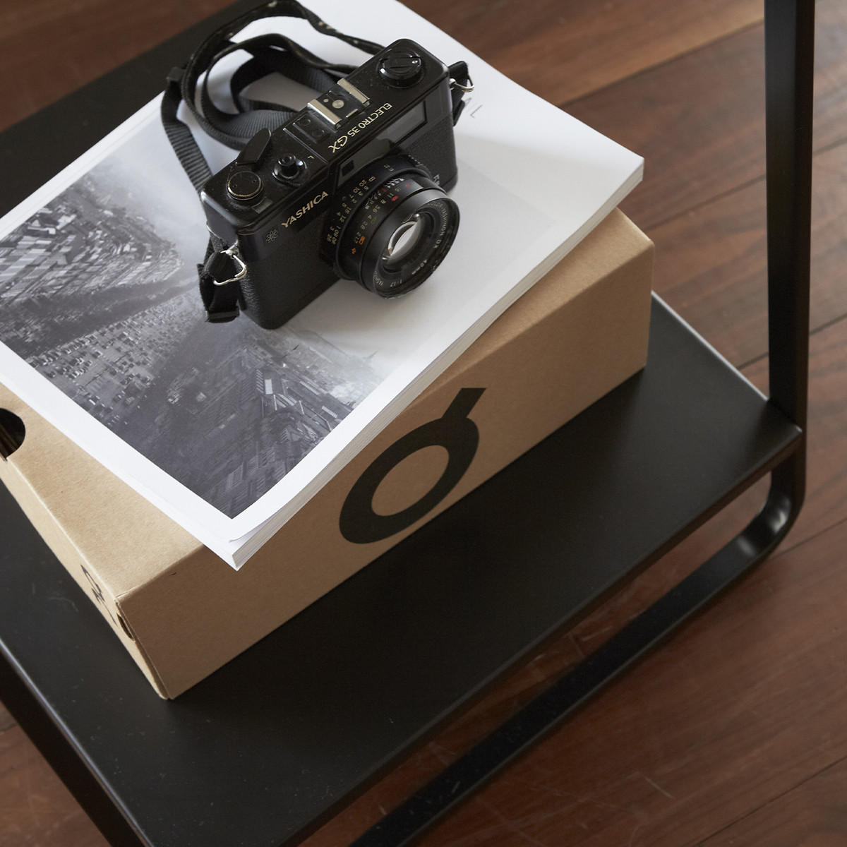 KLEIDERSTÄNDER aus Metall und Holz - H140 cm - Schwarz, Holz/Metall (47/140/22cm) - Yamazaki