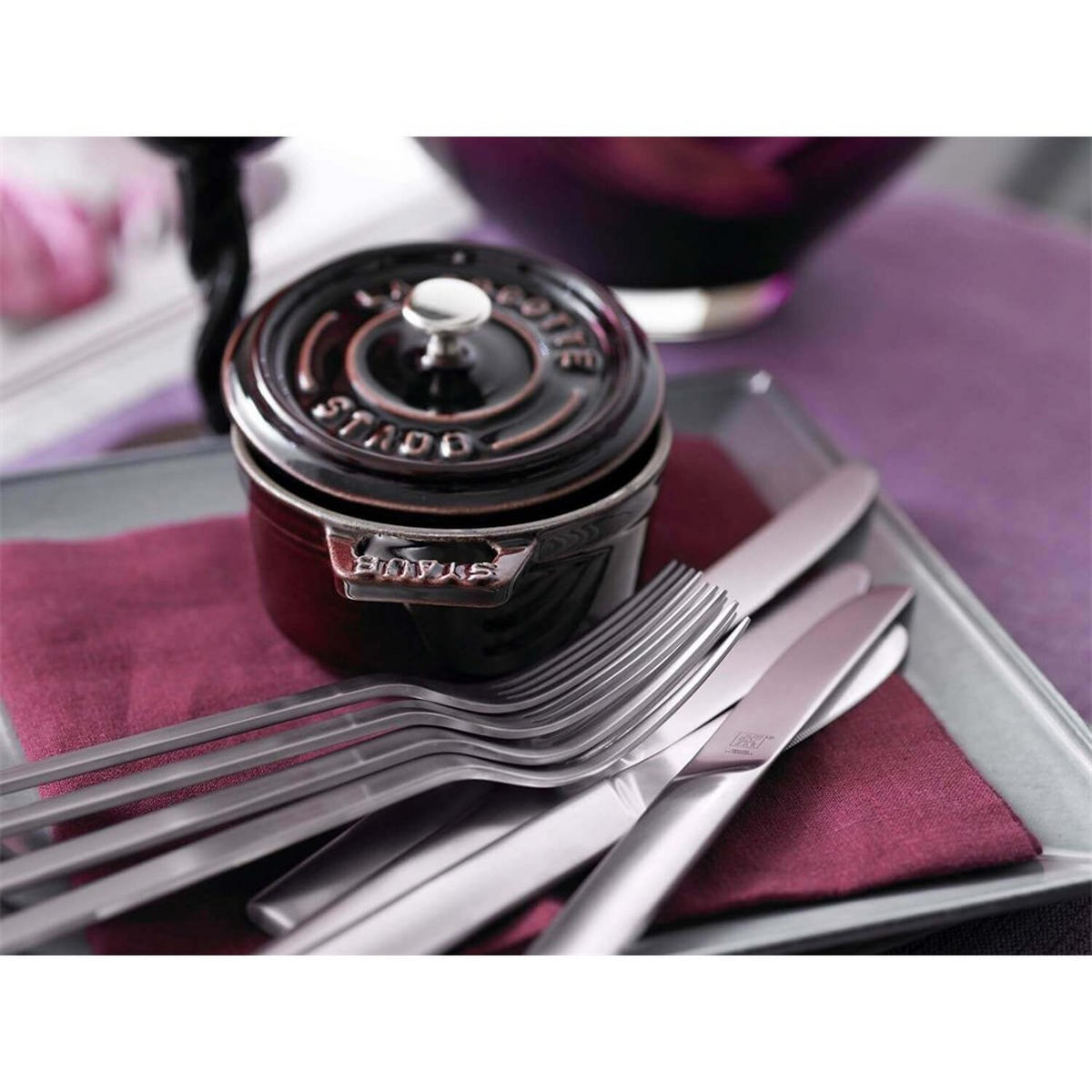 MINI runder Gusseisentopf 250 ml, Grenadine 405098050 - Bordeaux, Metall (10cm) - Staub