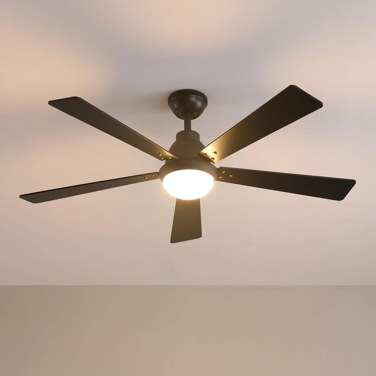 LED-DECKENVENTILATOR Cosmo, Schwarz, 37cm - Schwarz, Glas (37/132/37cm) - KOSILUM