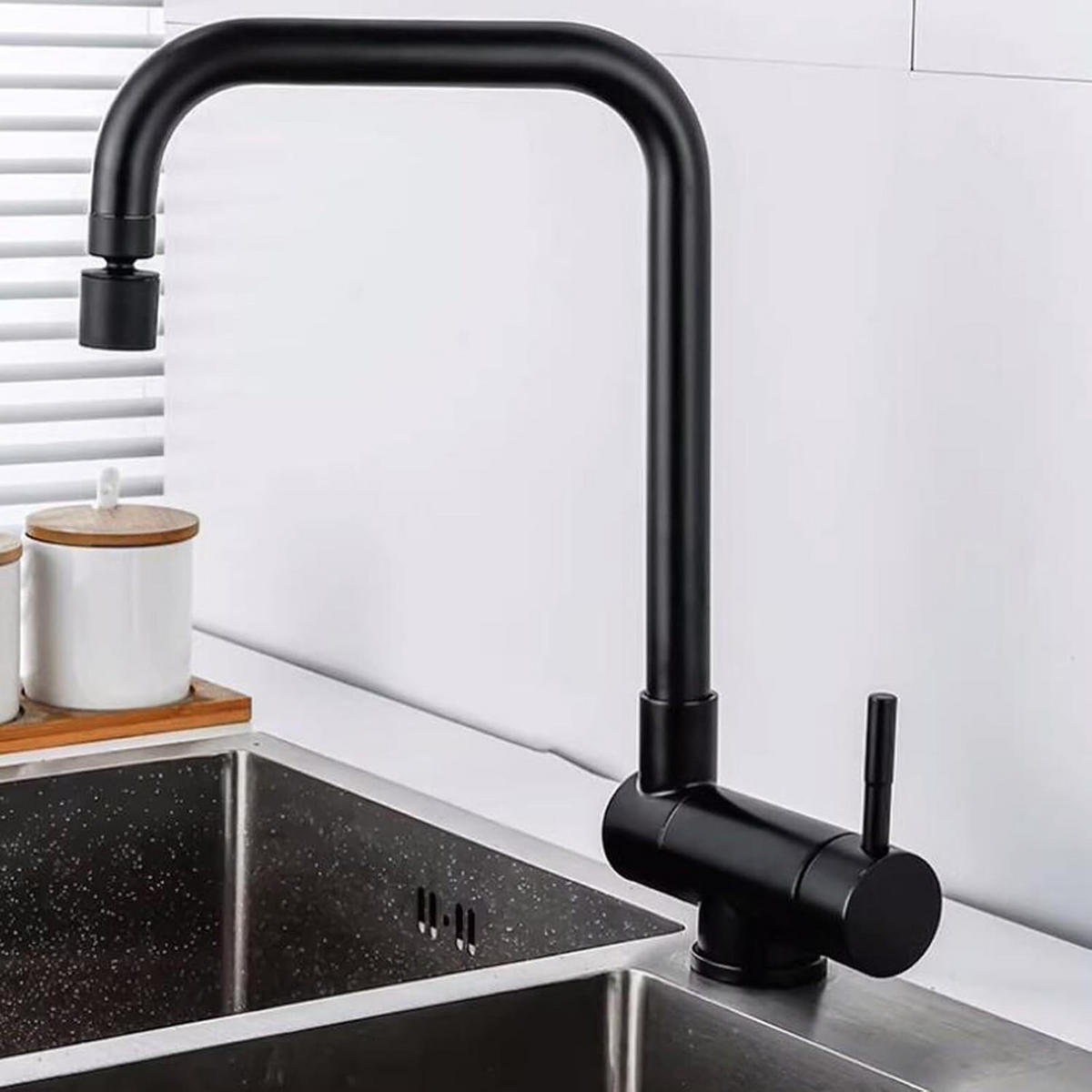 BADEZIMMERARMATUR mit 60 cm Zulaufrohr, schwarz, schwenkbar. - Schwarz, Metall (40/10/25cm) - Vallsero