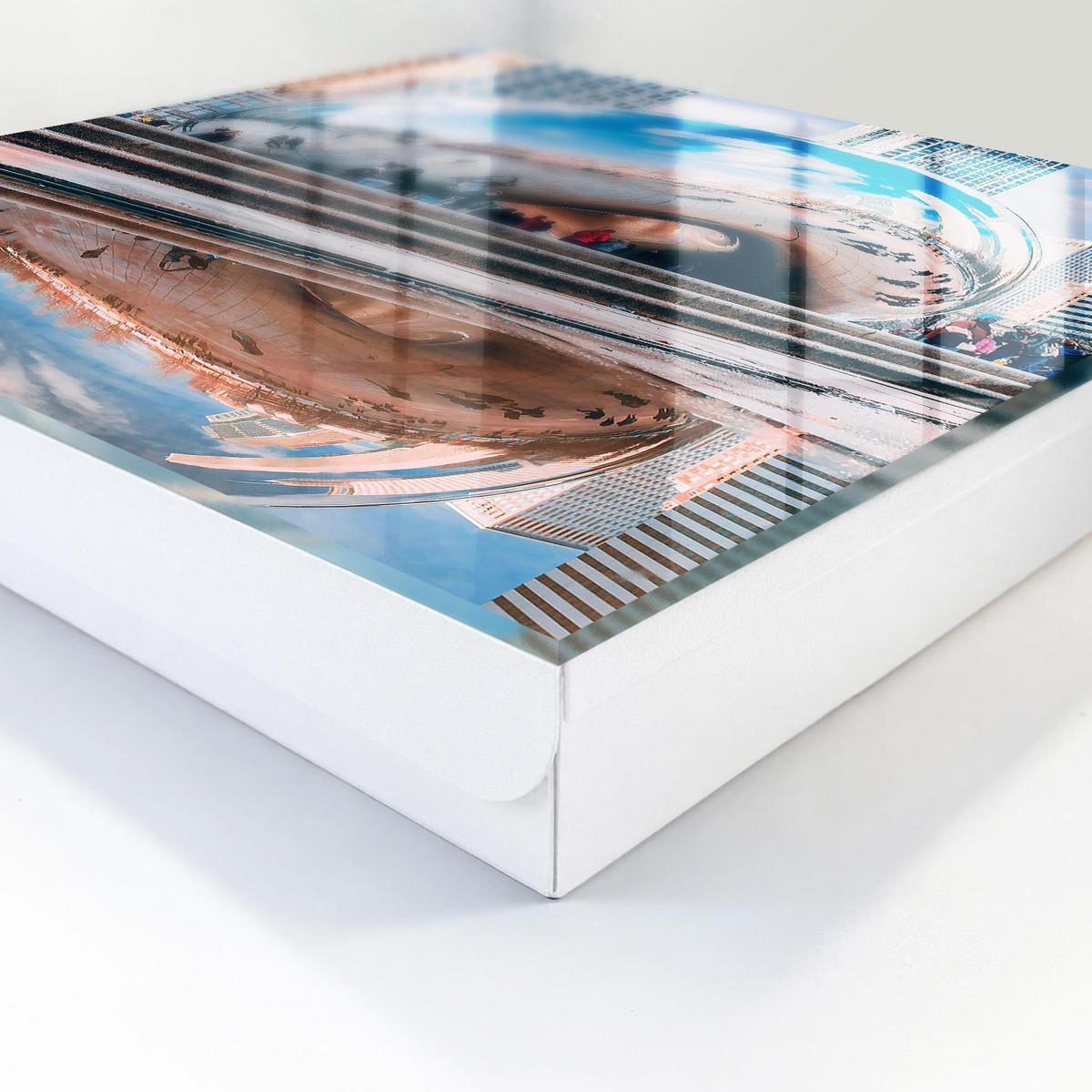 SCHLÜSSELBOX Weiß 30x30 cm – Türöffnung nach rechts - Städtische Spiegelung - Blau, Metall (30/30/5cm) - TULUP