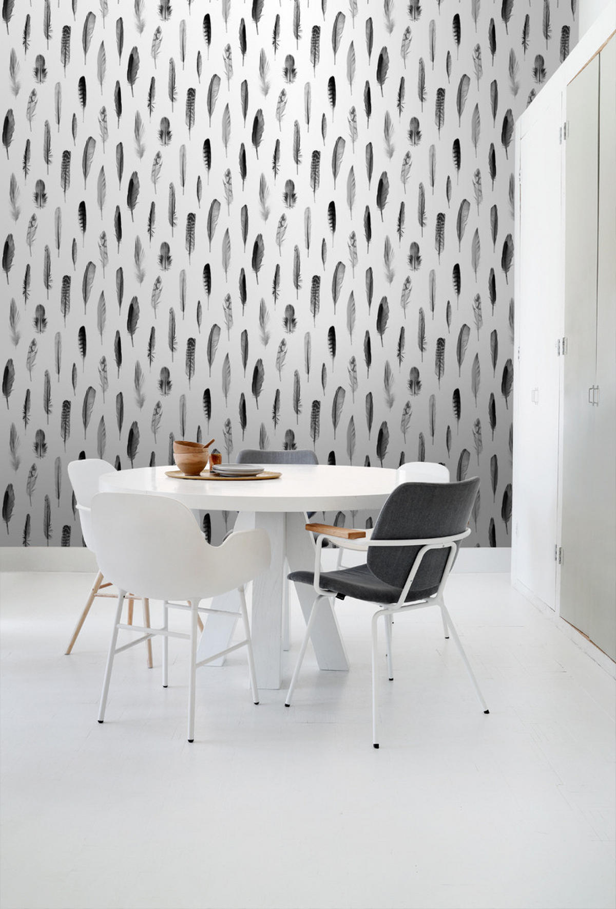 TAPETE Federn 53 cm x 10.05 m - Schwarz, Papier (53/1000cm) - ESTAhome
