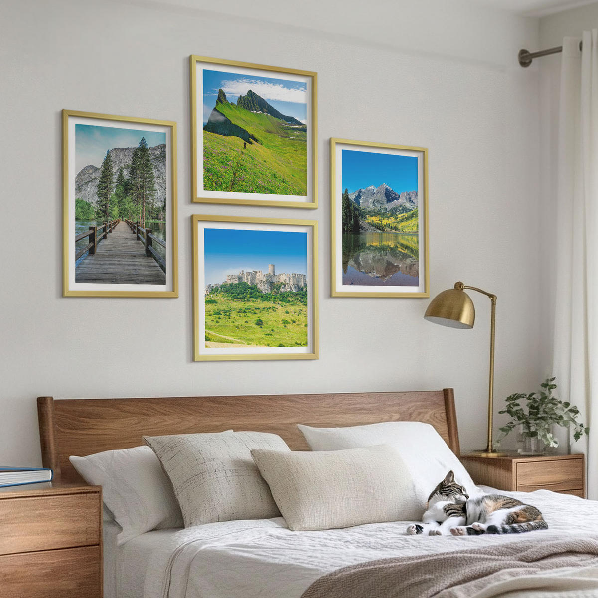 WANDBILDER 4er Set - 50x50 cm & 40x60 cm Goldrahmen - Grüne Hügel mit einer Burg - Goldfarben, Kunststoff (50/50cm) - ArtPrintCave