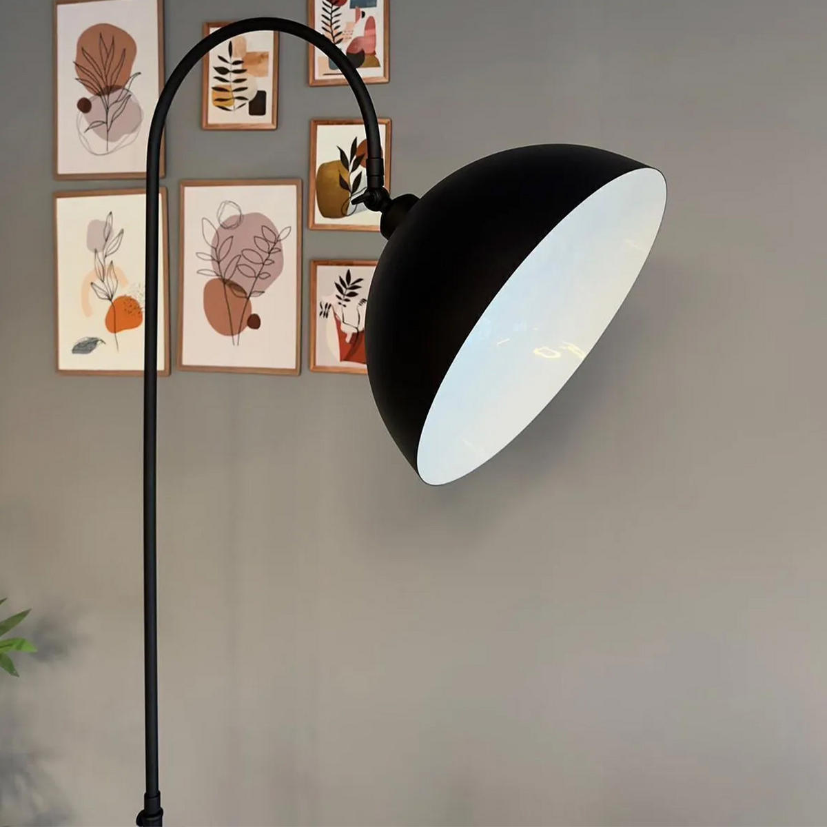 STEHLAMPE Gorkiede aus Metall mit Dimmer und Ablage - Schwarz, Metall (37/37/170cm) - Bamyum