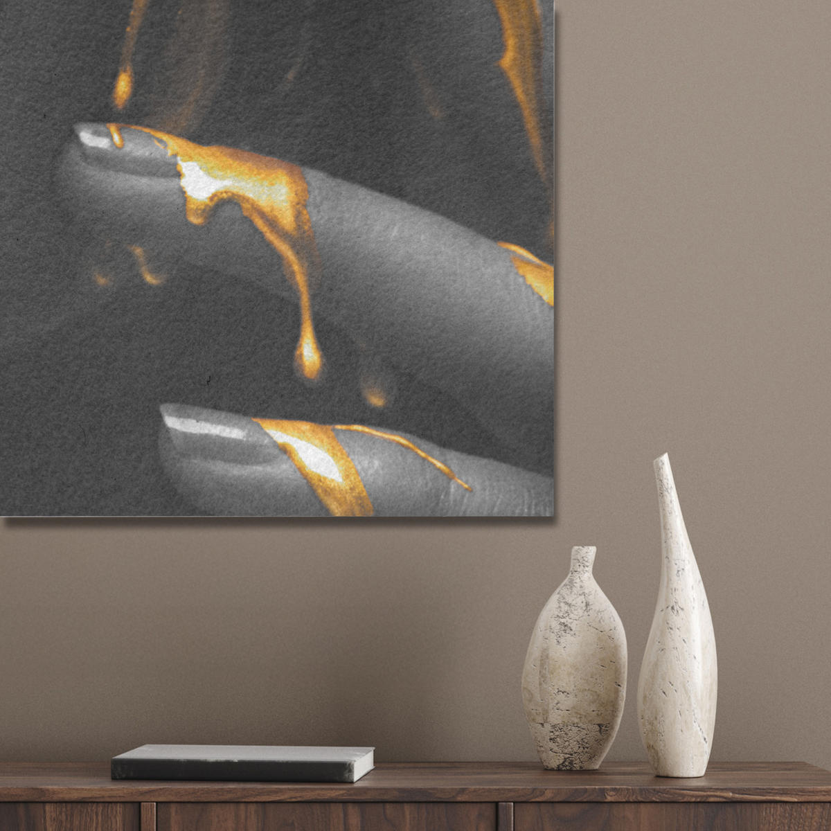 AKUSTIKBILD Frau - Schwarz - Gold - Gesicht - Lippen Akustikpaneele 80x80 cm - Goldfarben, Kunststoff (80/80/0.9cm) - MuchoWow