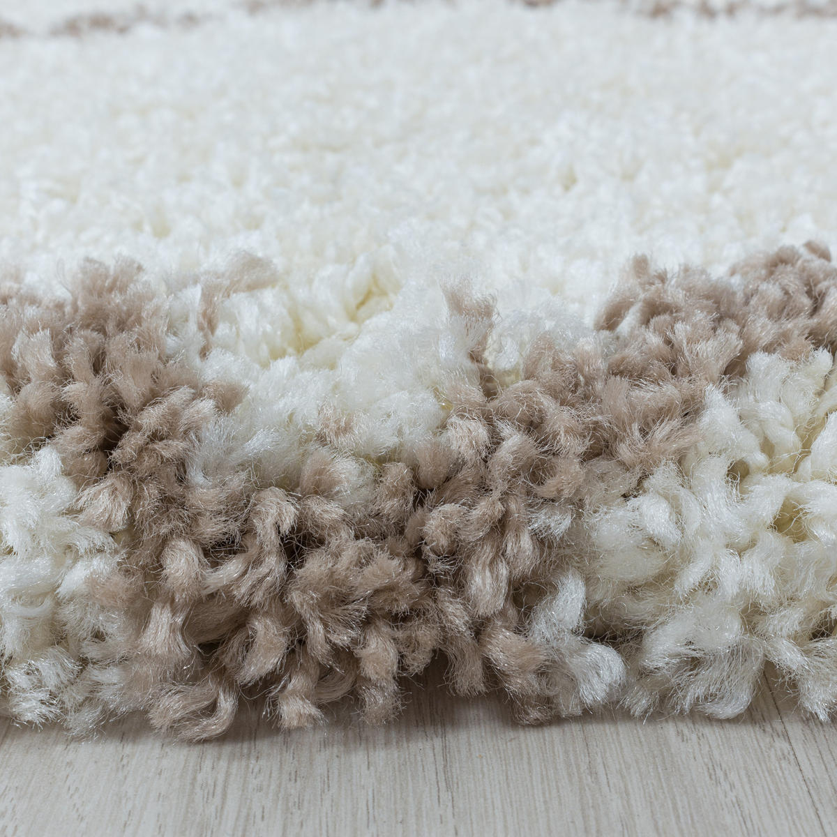 TEPPICH Hochflor Shaggy Geometrisch Polypropylen Wohnzimmer Creme Rechteckig 140x200 - Creme, Textil (140/200cm) - KADIMA DESIGN