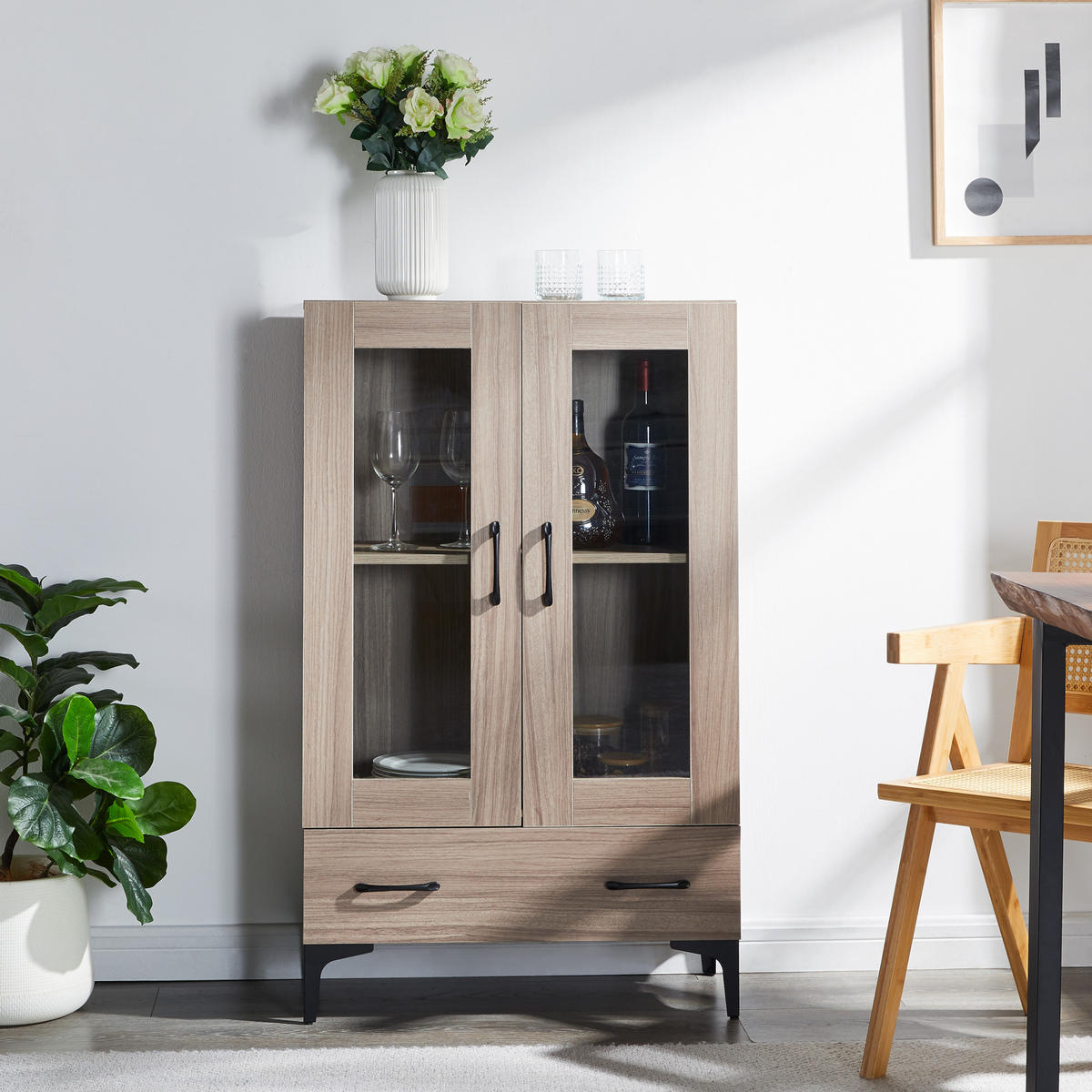 VITRINE Søndersø - Sonoma Eiche, Glas/Holzwerkstoff (70/115/31cm) - [en.casa]