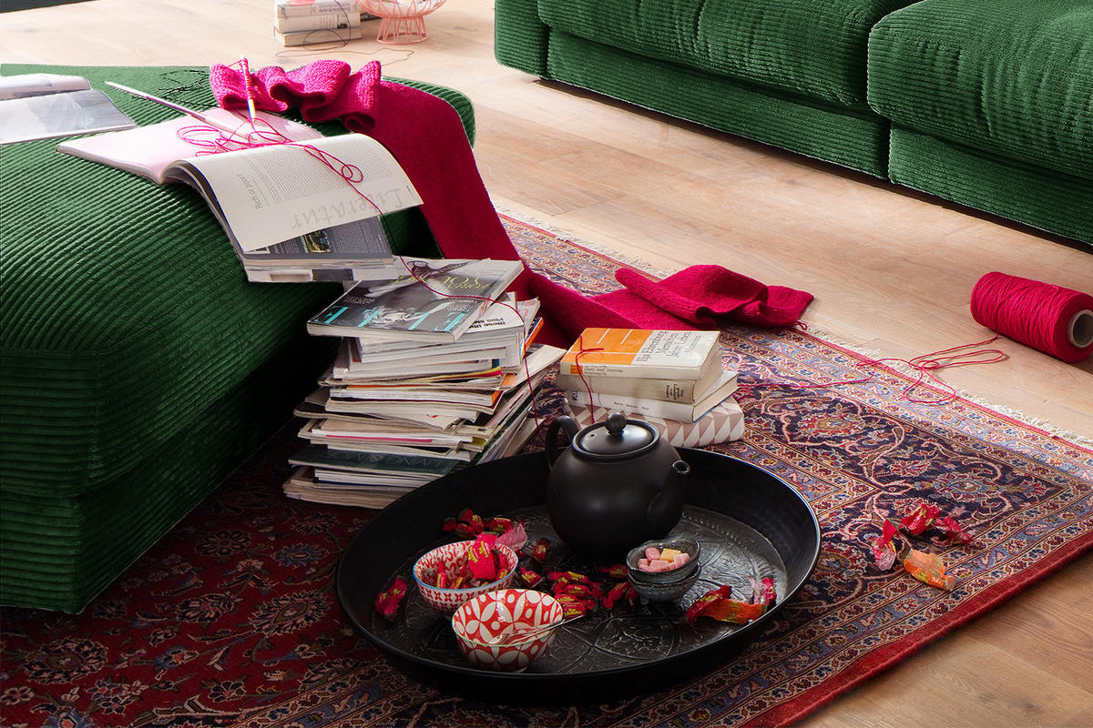 BIG HOCKER MADELINE Dunkelgrün Cord - Dunkelgrün, Textil (120/43/120cm) - KAWOLA