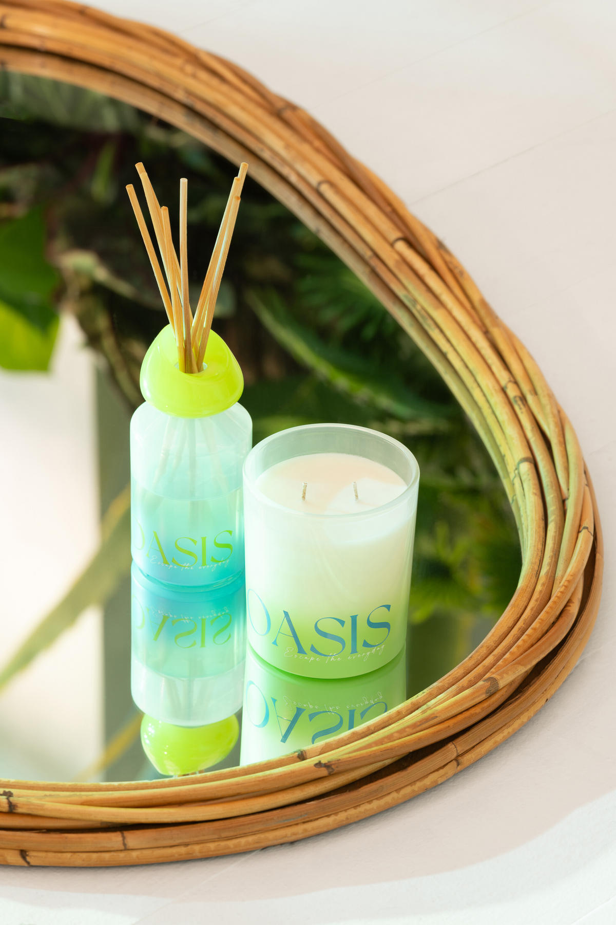 DUFTKERZE OASIS Blau - Blau, Paraffin (10.5/14cm) - J-Line