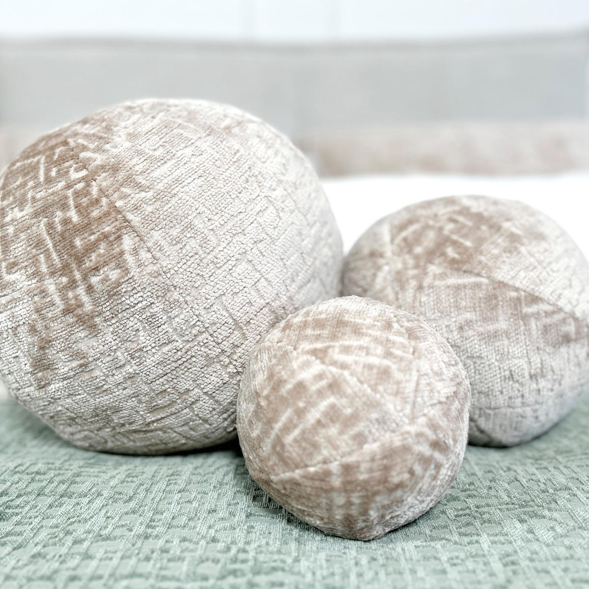 SET AUS ZWEI ZIERKISSEN Happy Pill Beige 13/30 cm - Beige, Textil (30/30cm) - Maison de Reve