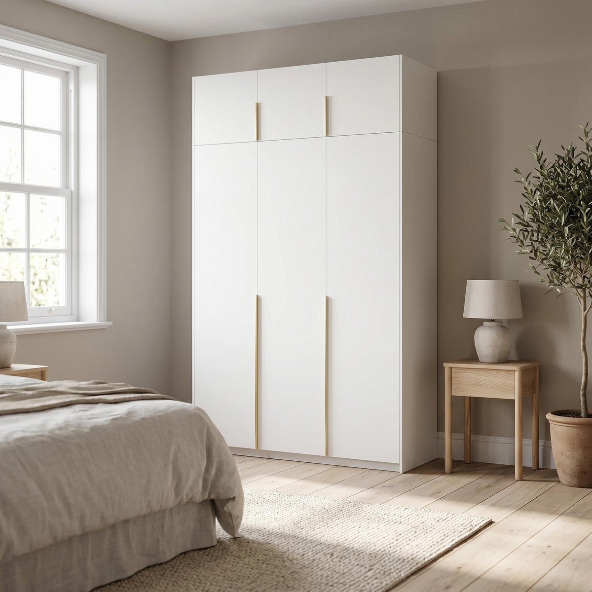 DREHTÜRENSCHRANK AMARA 148/250/58cm 3-türig Weiß - Goldfarben/Weiß, Holzwerkstoff (148/250/58cm) - MASSENO