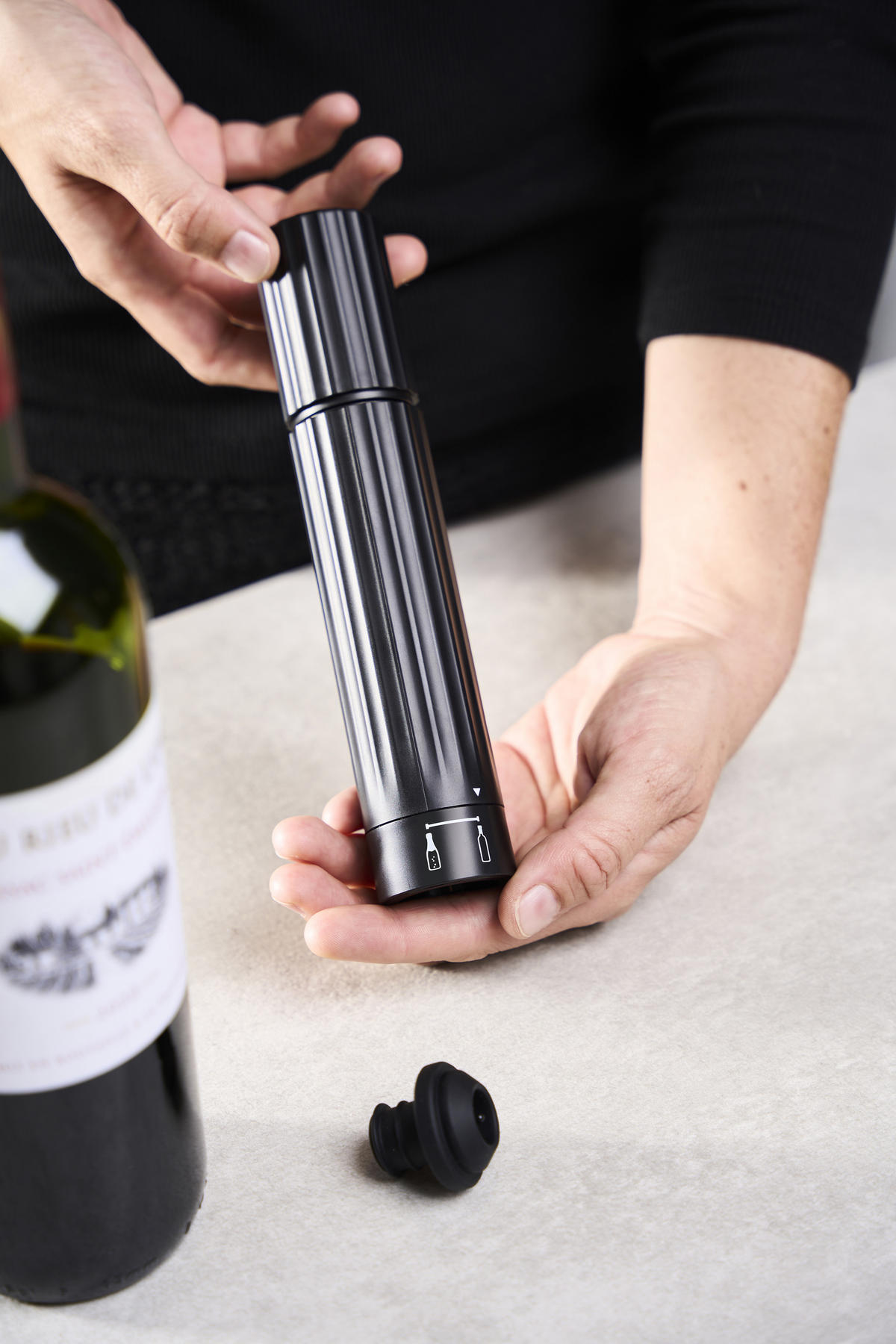 WEINPUMPE Preserve Duo ABS Kunststoff Doppelfunktion für Wein und Sekt - Schwarz, Kunststoff (4/20/4cm) - PEUGEOT