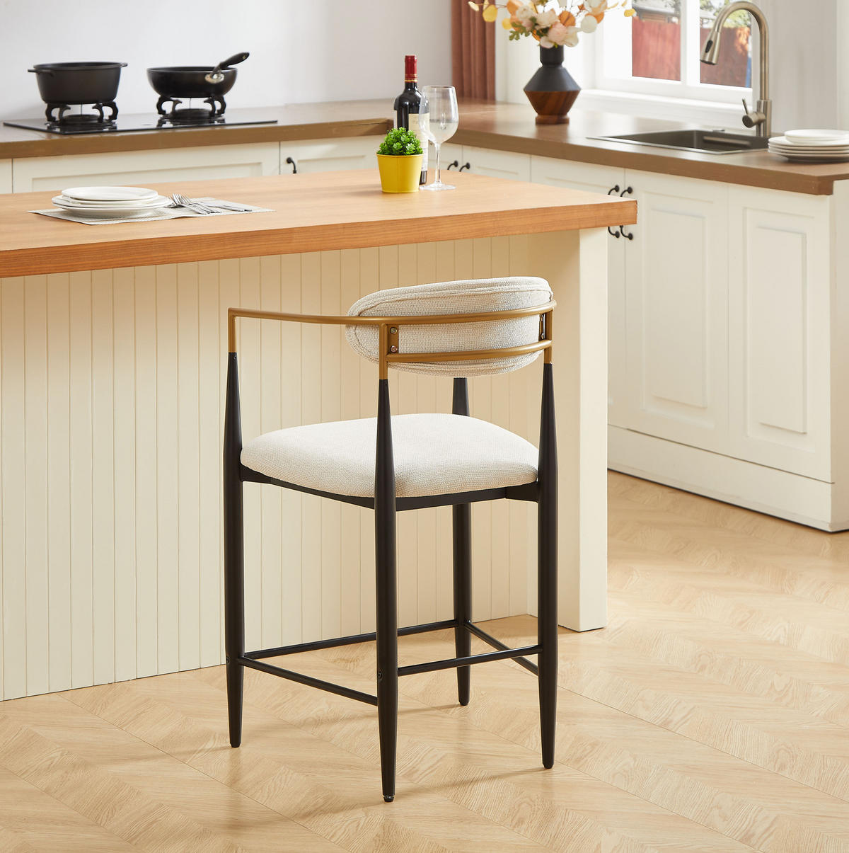 BARHOCKER 2er-Set mit Armlehnen, beigen Stoffpolstern und schwarzem Metallgestell mit goldfarbenen Akzenten - Beige, Textil (55/94/59cm) - MIVRAY