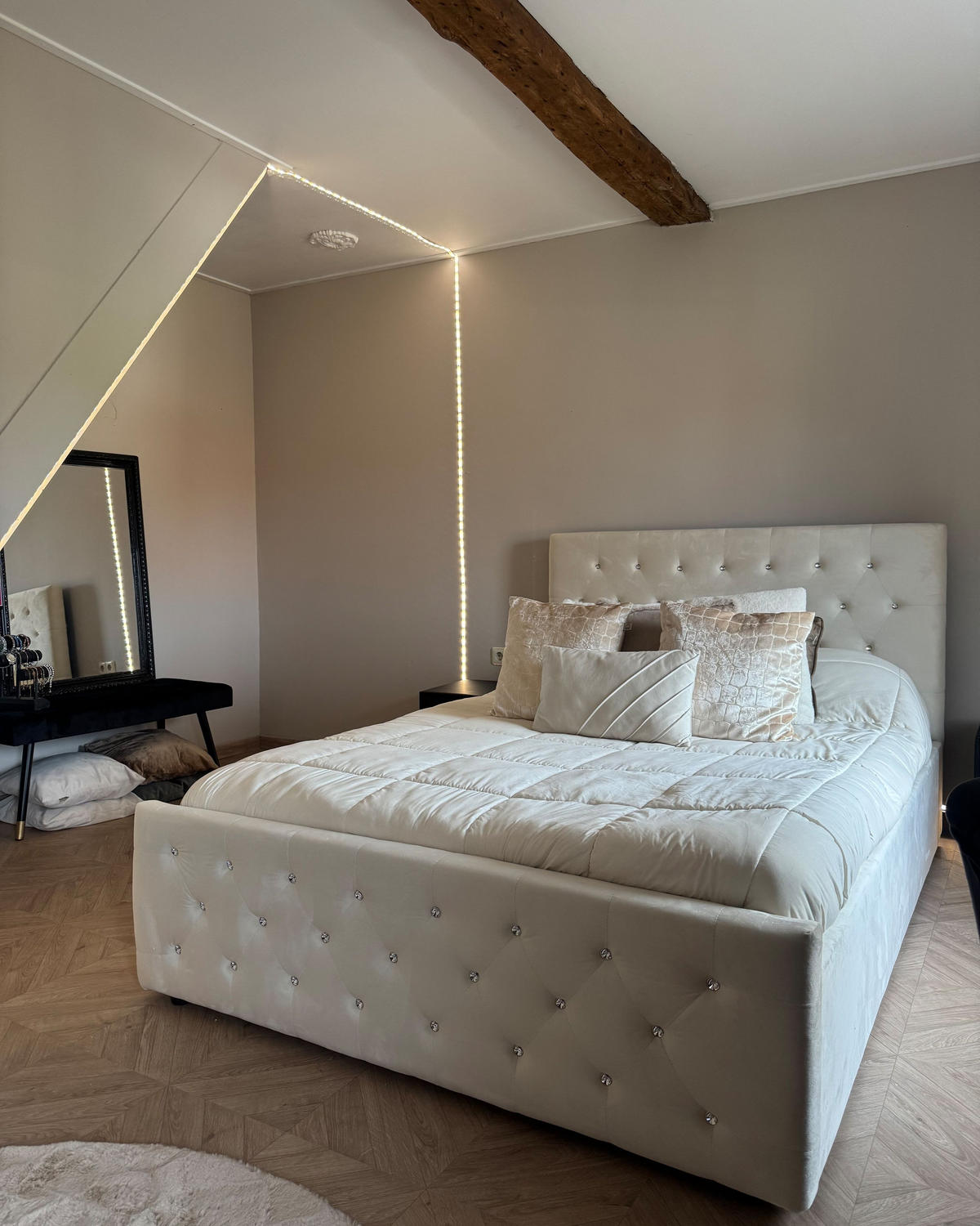 PAT TAPIȚAT 180/200cm bej deschis Amiens - bej, material textil (180/200cm) - Beliani