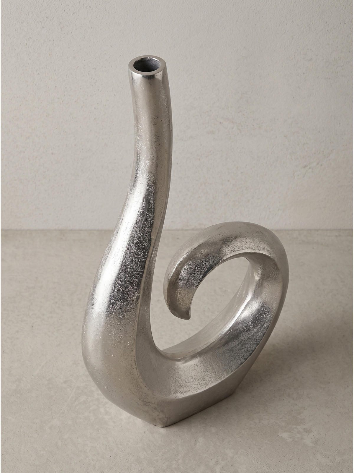 METALLVASE BAVENO, Aluminium, handgefertigt, Silber, 26 x 8 x 47 cm - Silberfarben, Metall (47cm) - KADIMA DESIGN