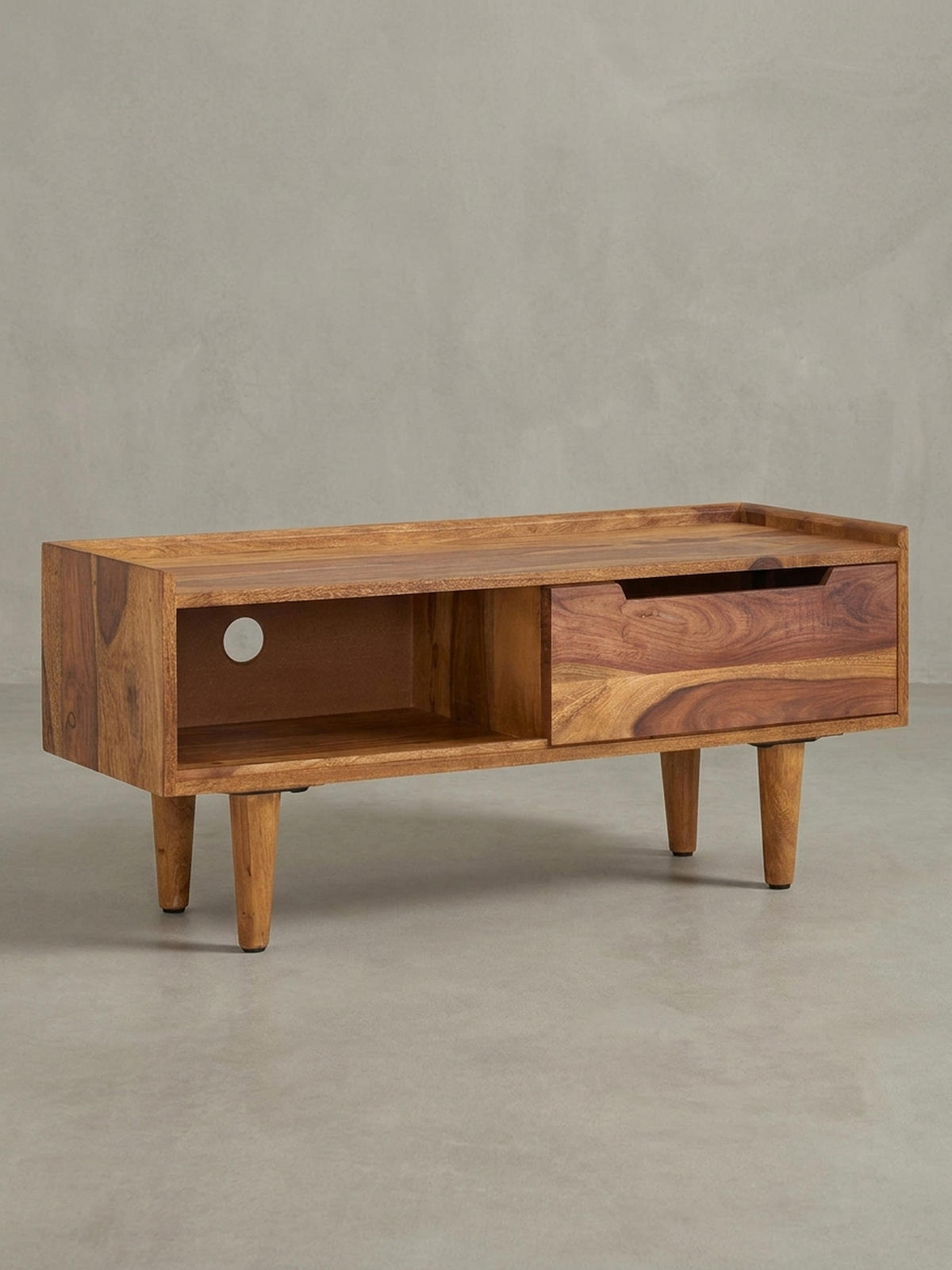 LOWBOARD Massivholz Modern Stil für Fernseher bis 50 Zoll mit Schiebetür und 2 Fächern - Braun, Holz (95/44/34cm) - KADIMA DESIGN