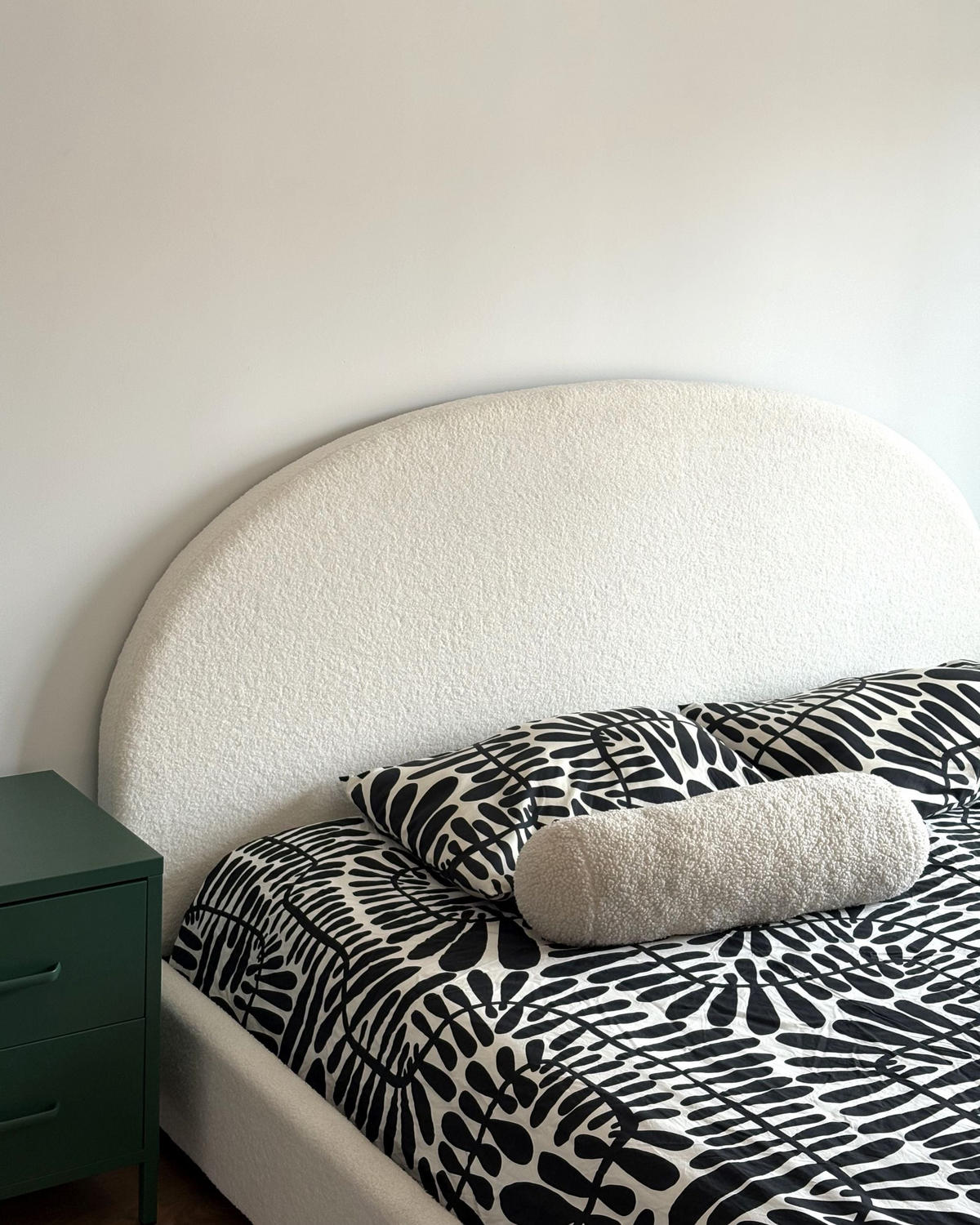 BETT mit Lattenrost 180/200 cm Cremeweiß Vaucluse - Weiß, Textil (180/200cm) - Beliani