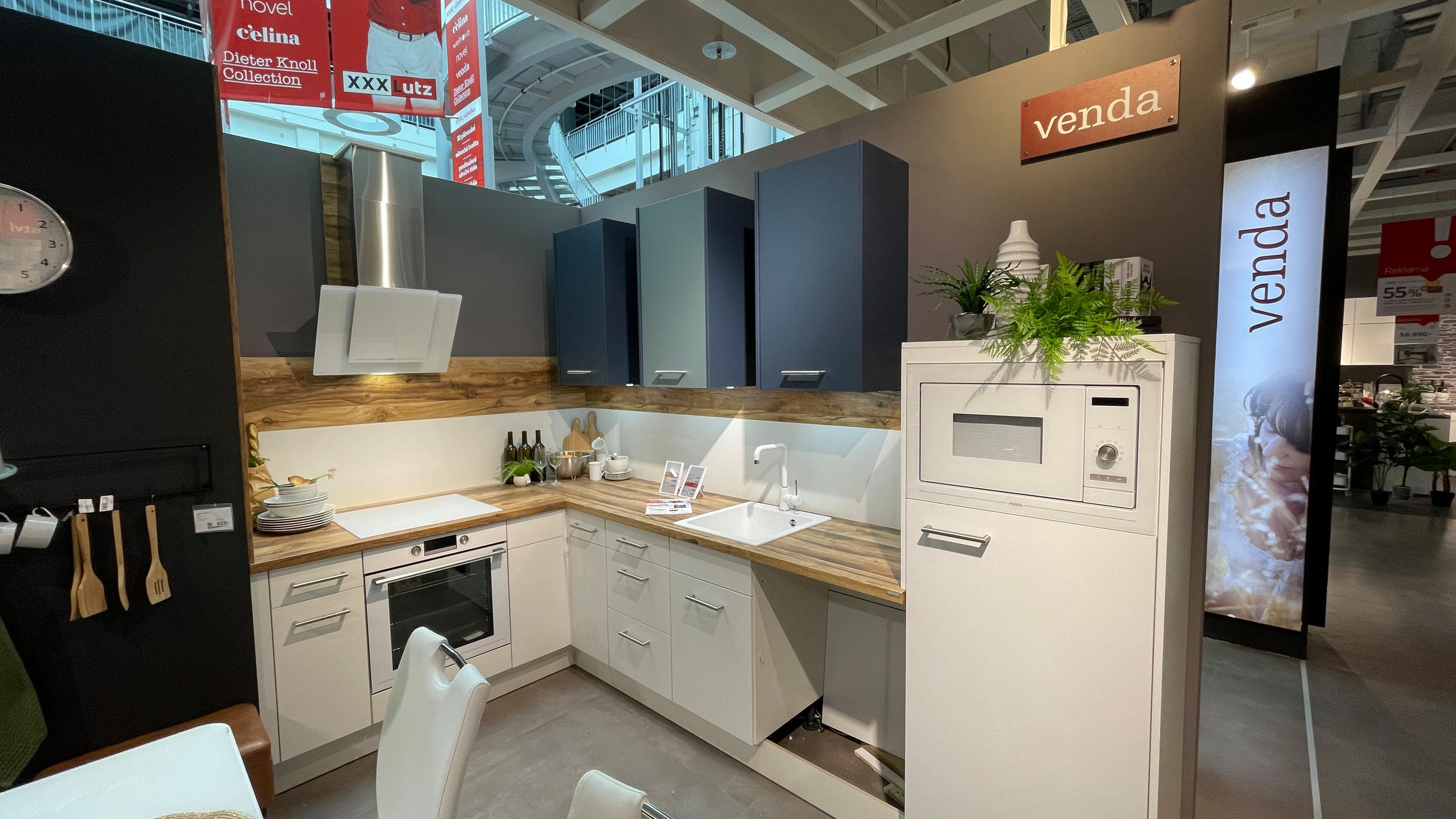 Vestavěná kuchyň - Venda