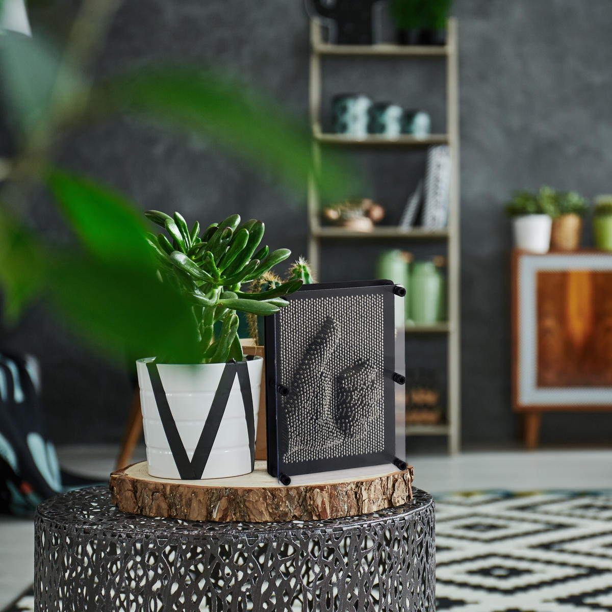 DOSKA na nechty - viacfarebná, kov/plast (13/18/3.5cm) - Relaxdays