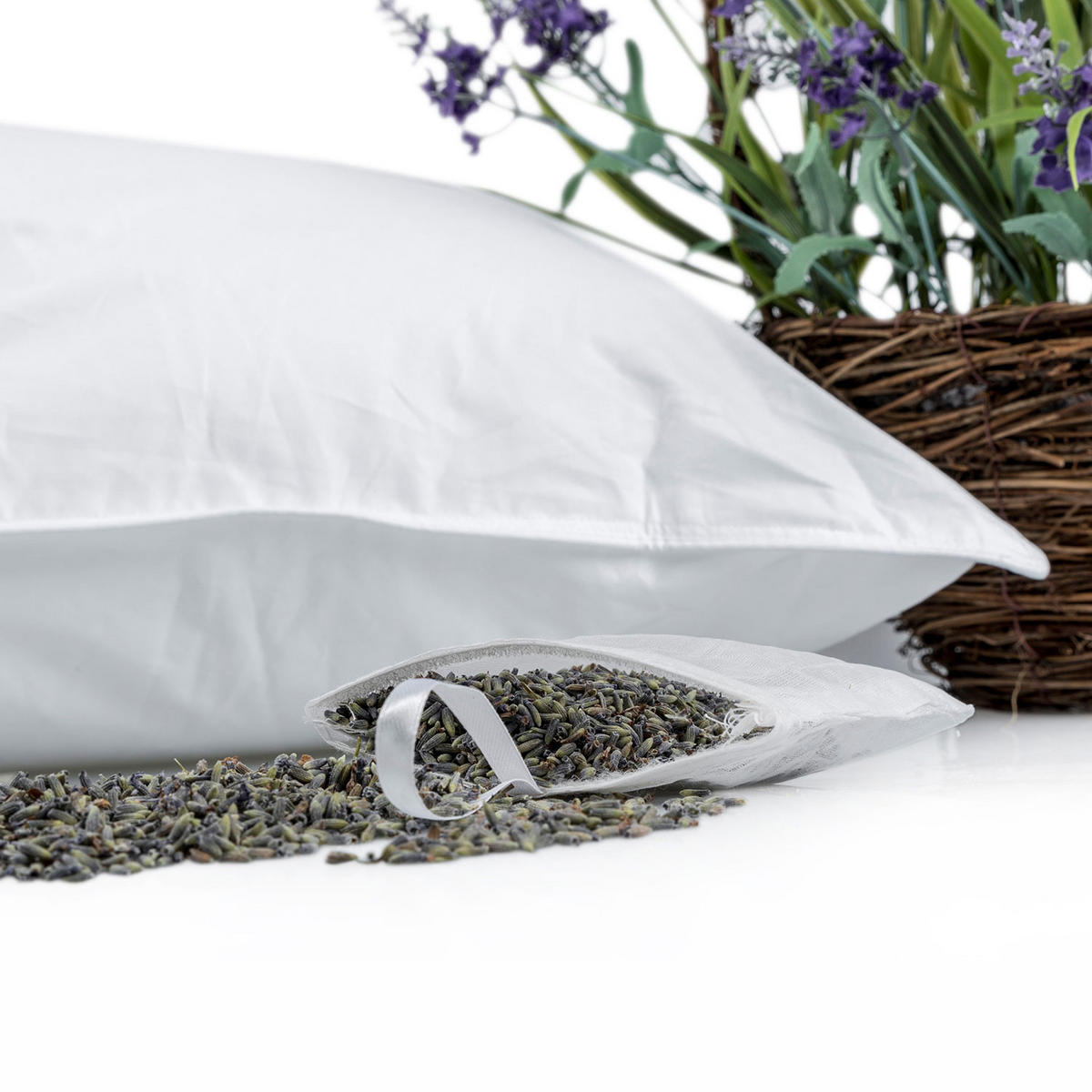 KOPFKISSEN Super-Mikrofaser mit Lavendel 48/74 cm - Weiß, Textil (48/74cm) - Homescapes