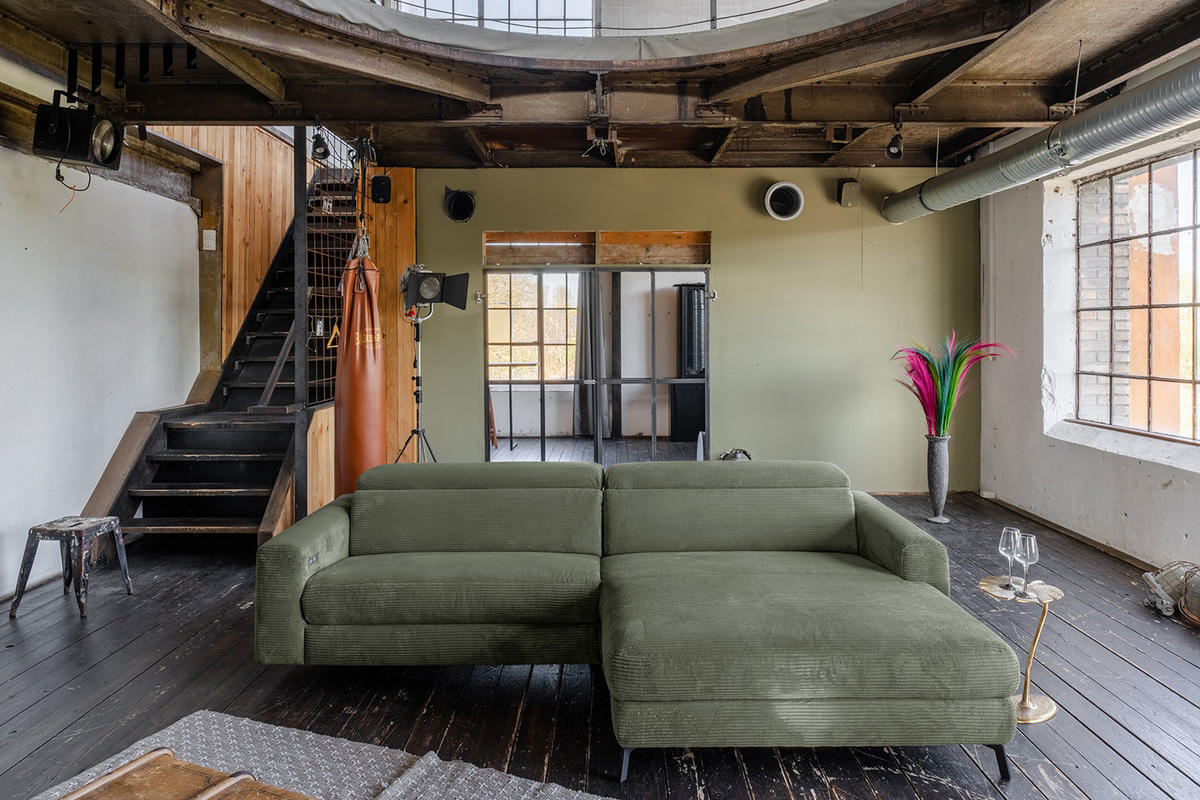 ECKSOFA LAISKA Grün Cord - Schwarz/Olivgrün, Textil/Metall (282/177cm) - KAWOLA