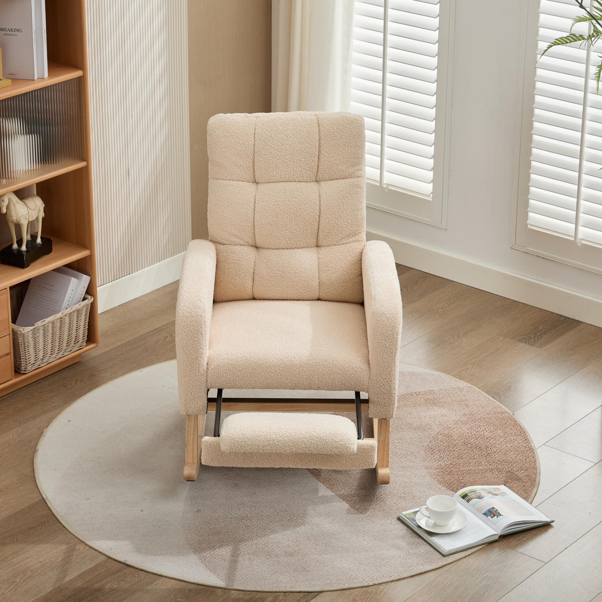 SCHAUKELSTUHL Bouclé Beige mit Seitentasche - Beige, Holzwerkstoff/Textil (50/99/132cm) - WISHDOR