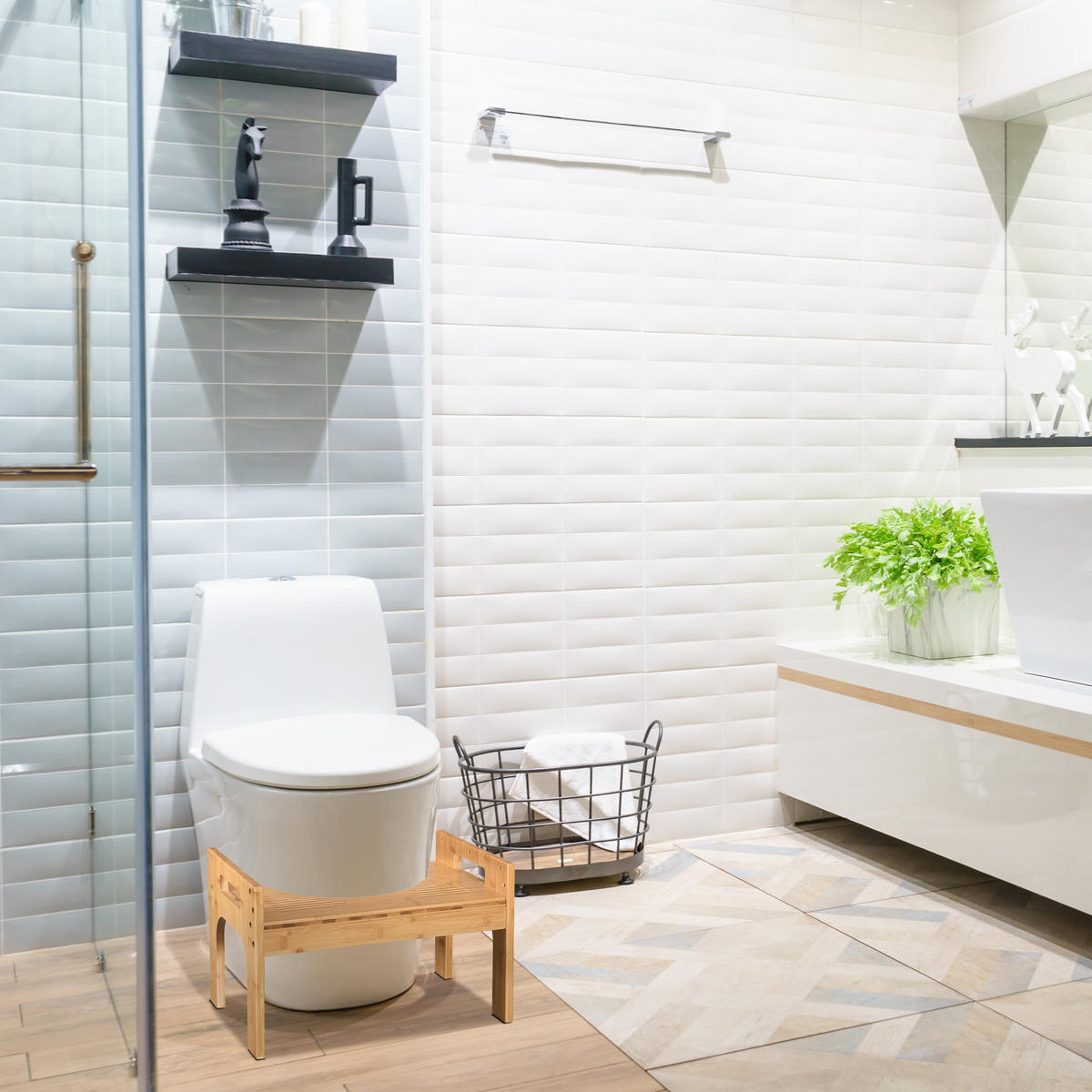 TOALETNÍ stolička - světle hnědá, dřevo/plast (45.5/28.5/28.5cm) - Relaxdays