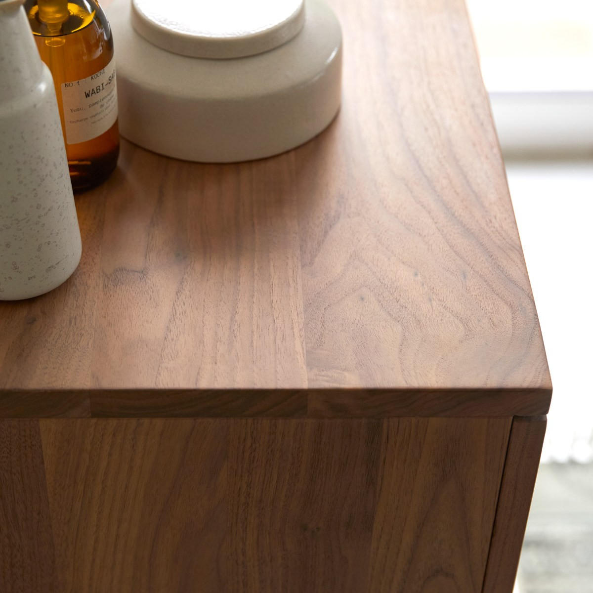 BADEZIMMERMÖBEL Line Dunkelbraun aus Walnuss - Dunkelbraun, Holz (83/66/41cm) - Tikamoon