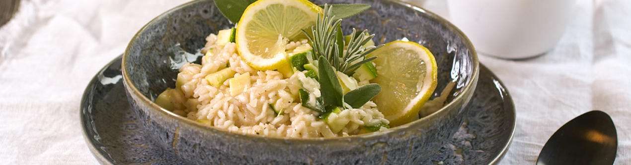 XXXLecker-152-Zucchini-Risotto-mit-Zitrone-Header-1270x333.jpg