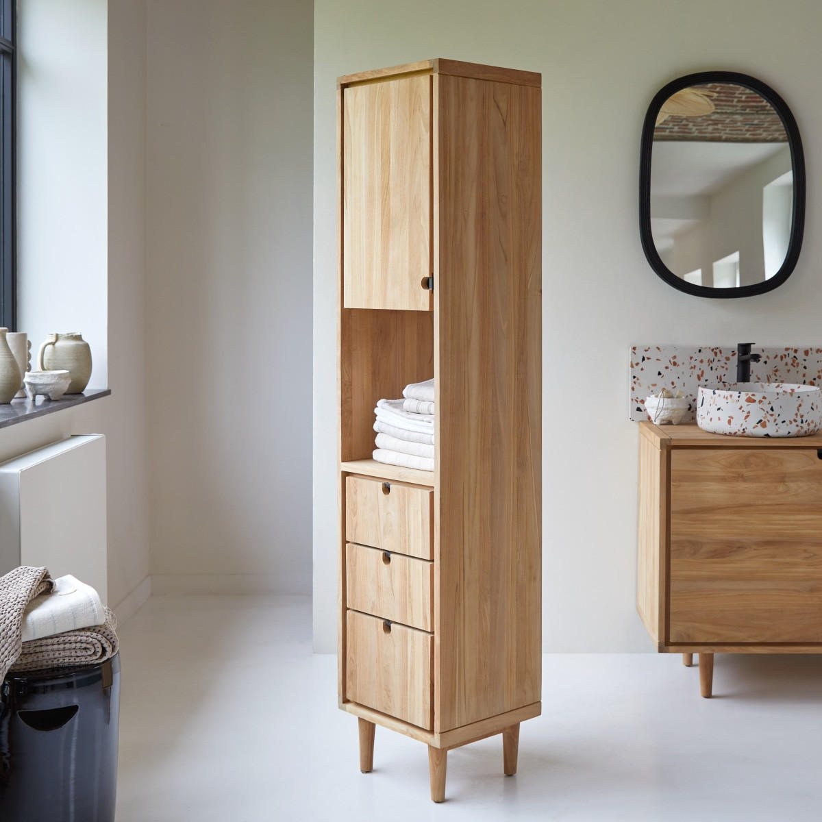HOCHSCHRANK Jonàk Natur aus Teak - Naturfarben, Holz (40/180/35cm) - Tikamoon