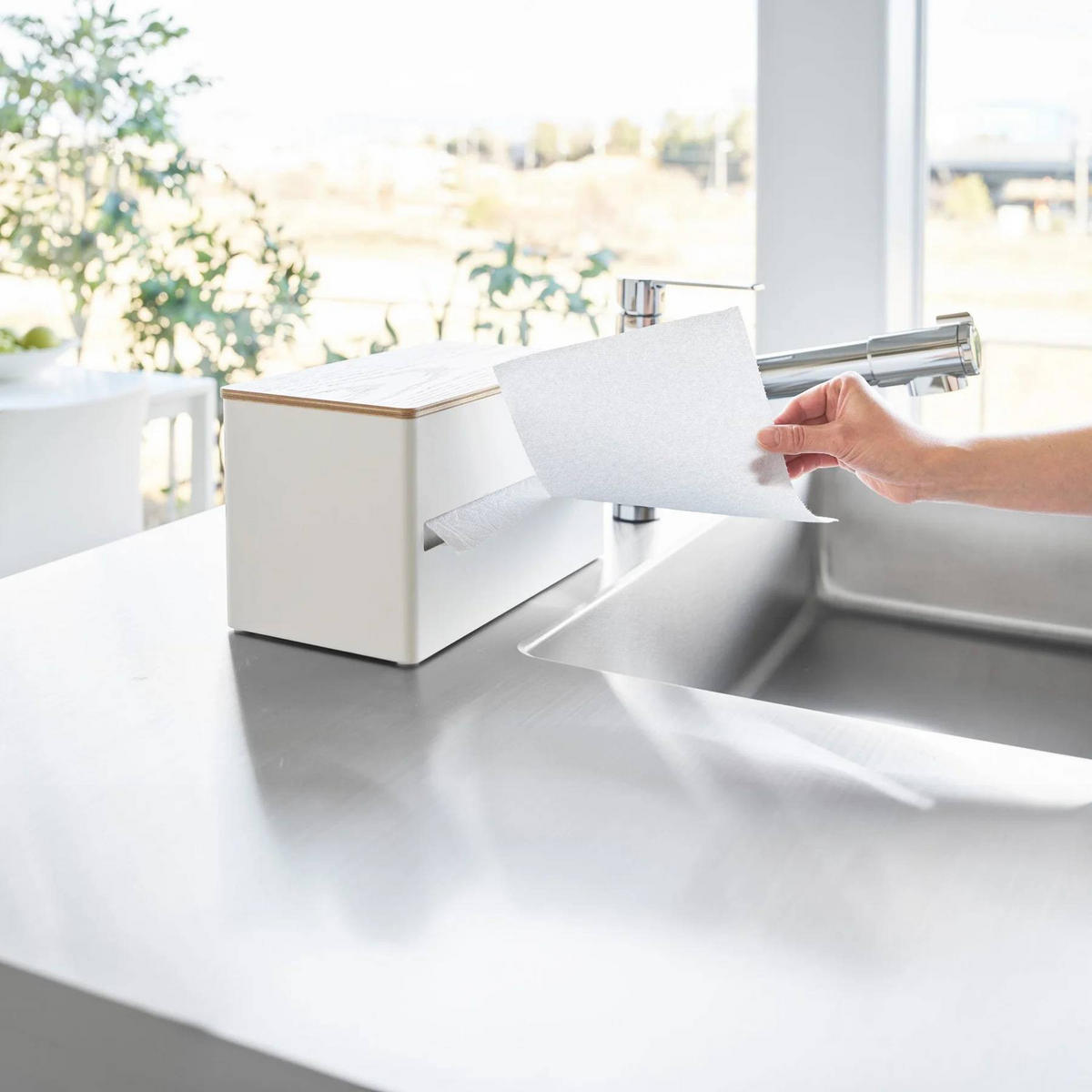 KÜCHENROLLENHALTER Rin weiß 16/31/17 cm - Weiß, Metall (31/17/16cm) - Yamazaki