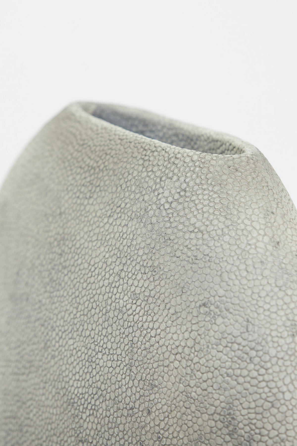 VASE Rayskin Grau 40/14/36 cm - Grau, Kunststoff (36cm) - Light & Living