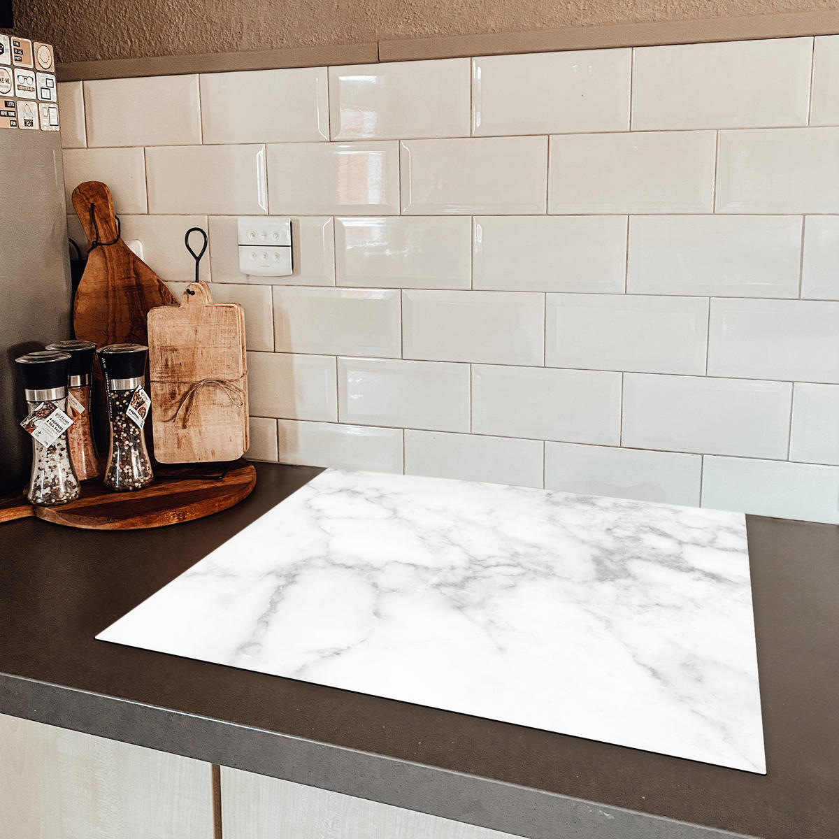 HERDABDECKPLATTE Marmor - Grau - Weiß - Strukturierter Marmor 65x52 cm - Weiß, Kunststoff (65/52/0.2cm) - MuchoWow