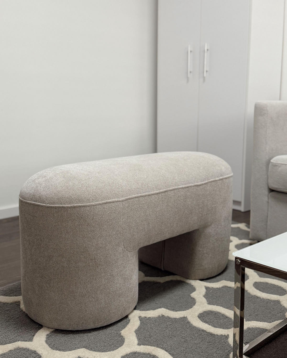 ČALOUNĚNÁ LAVICE Bouclé Světle béžová Decorah - béžová, textil (88/46/39cm) - Beliani