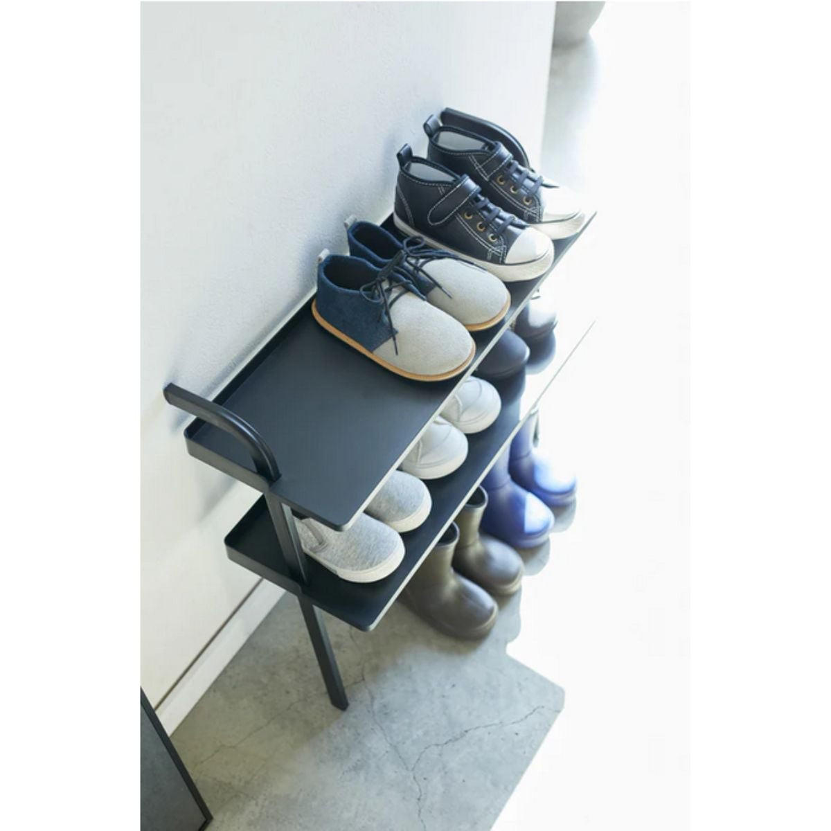 SCHUHREGAL für Kinder aus schwarzem Metall - 50/22/48 cm - Schwarz, Metall (22/48/50cm) - Yamazaki