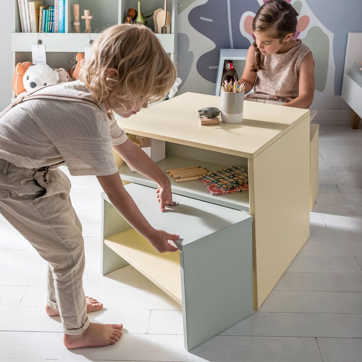 KINDERHOCKER mit Ablage - L46 cm - Tuli - Hellblau, Holzwerkstoff (25/30.5/46cm) - Calicosy