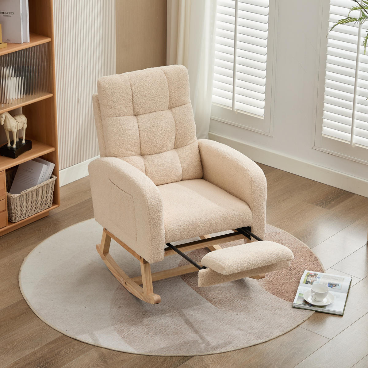 SCHAUKELSTUHL mit hoher Schaumstoffpolsterung, Massivholzgestell und Metallfüßen, Samtoptik Beige - Beige, Textil (132/99/50cm) - Kaket