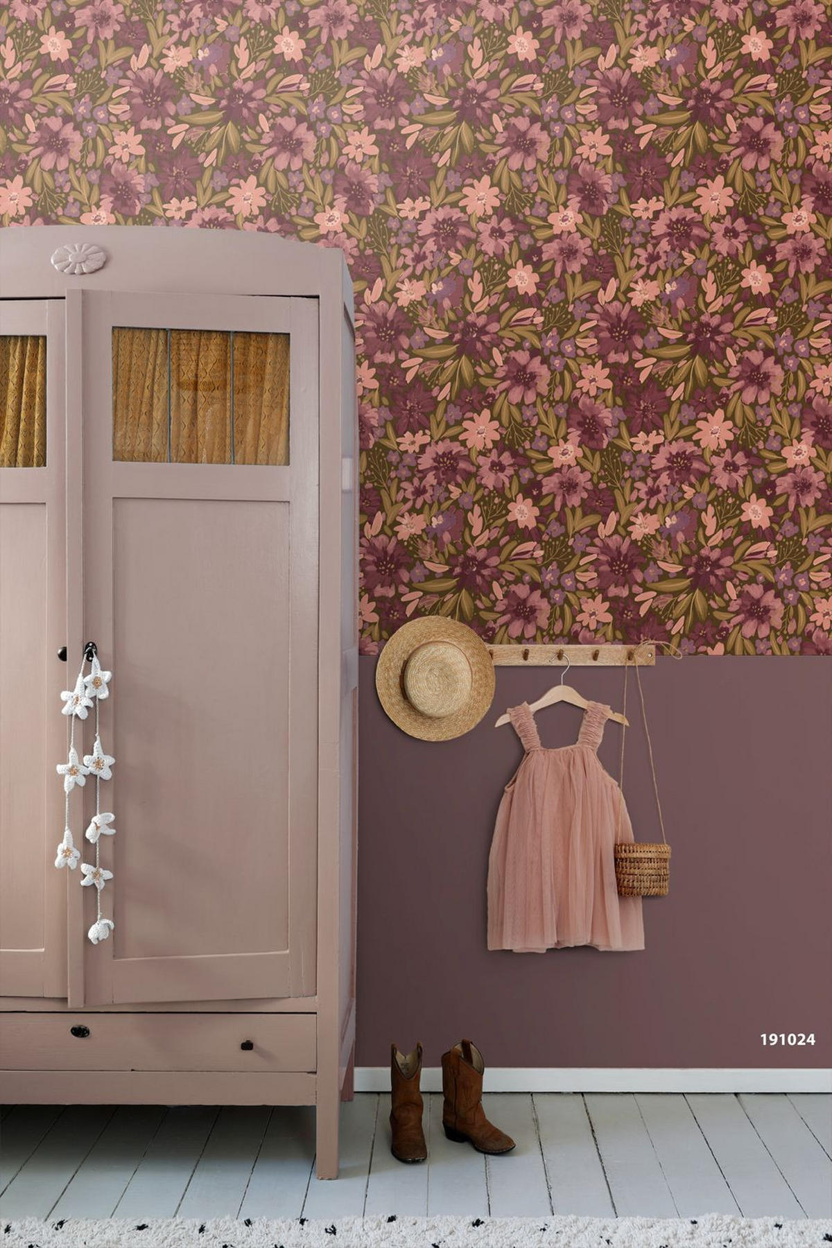 TAPETE Blumen 50 x 900 cm - Lila, Papier (50/900cm) - ESTAhome