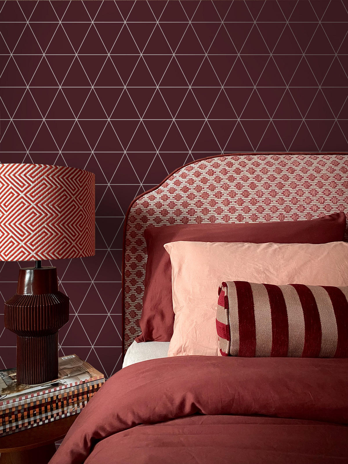 TAPETE grafische Dreiecke 53 cm x 10.05 m - Rot, Papier (53/1000cm) - Origin Wallcoverings