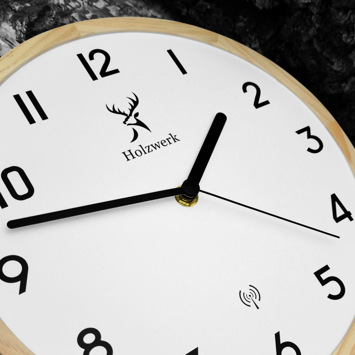 WANDUHR Holz Designer AMBERG (FUNK) Loft Wand Uhr, beige, weiß - Beige/Schwarz, Holz/Metall (25/25/2.4cm) - Holzwerk