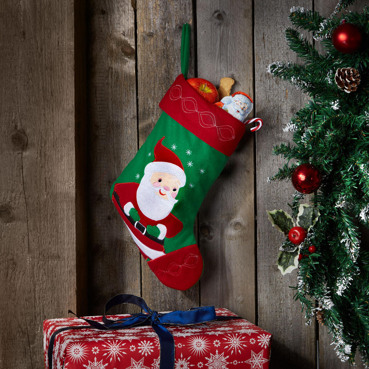 NIKOLAUSSTIEFEL Mit Weihnachtsmann-motiv,strapazierfähig, 26 x 36,5 cm,rot/grün - Rot/Grün, Kunststoff (36.5/0.5/26cm) - tectake