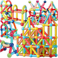 MAGNETISCHE BAUSTEINE 100 Teile - Rot/Multicolor, Kunststoff (5/5cm) - KRUMAD