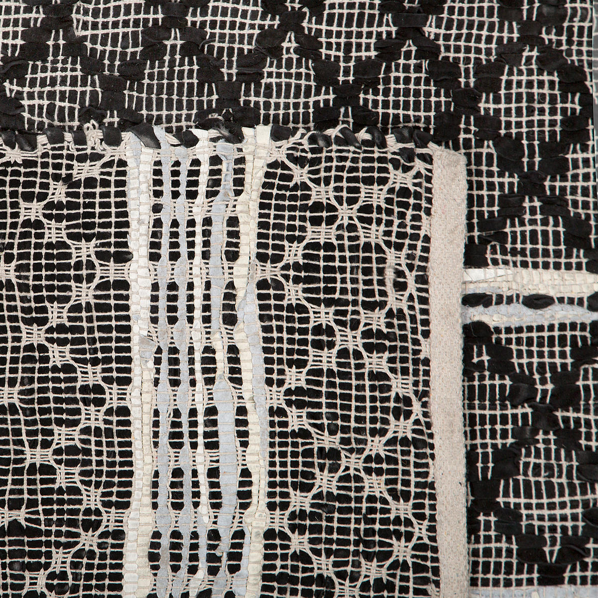 KOBEREC pletený Fehimli 150/80 cm - černá, kožešina (80/150cm) - Beliani