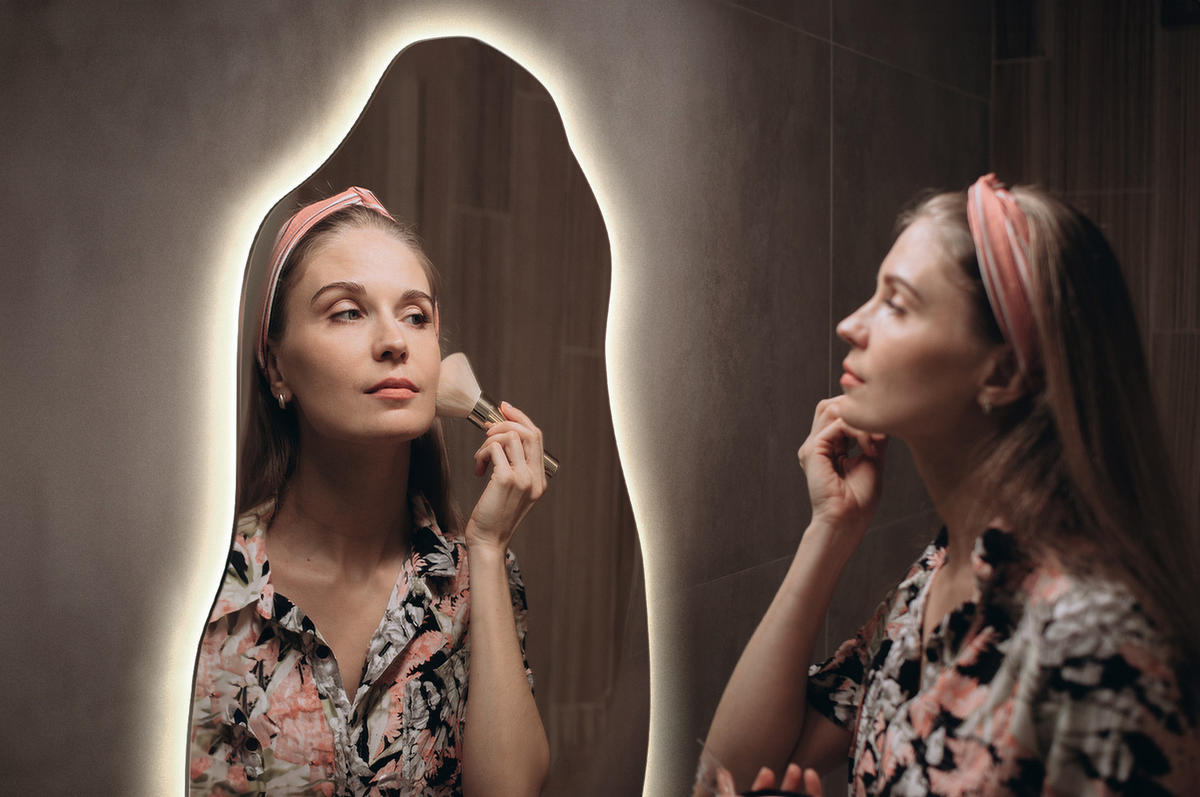 LED-SPIEGEL 50x100 cm Asymmetrisch Neutralweiß 4000K - Hellblau, Glas (50/100/0.4cm) - Wallfluent